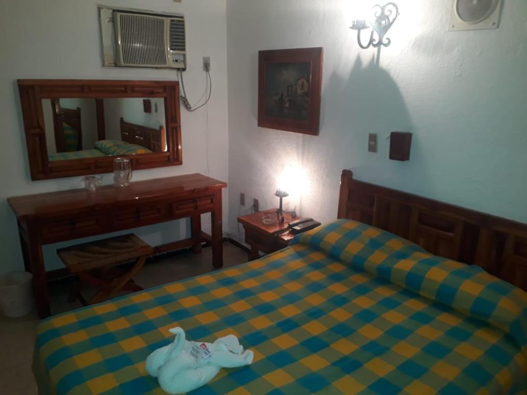 Double Room - Photo 7