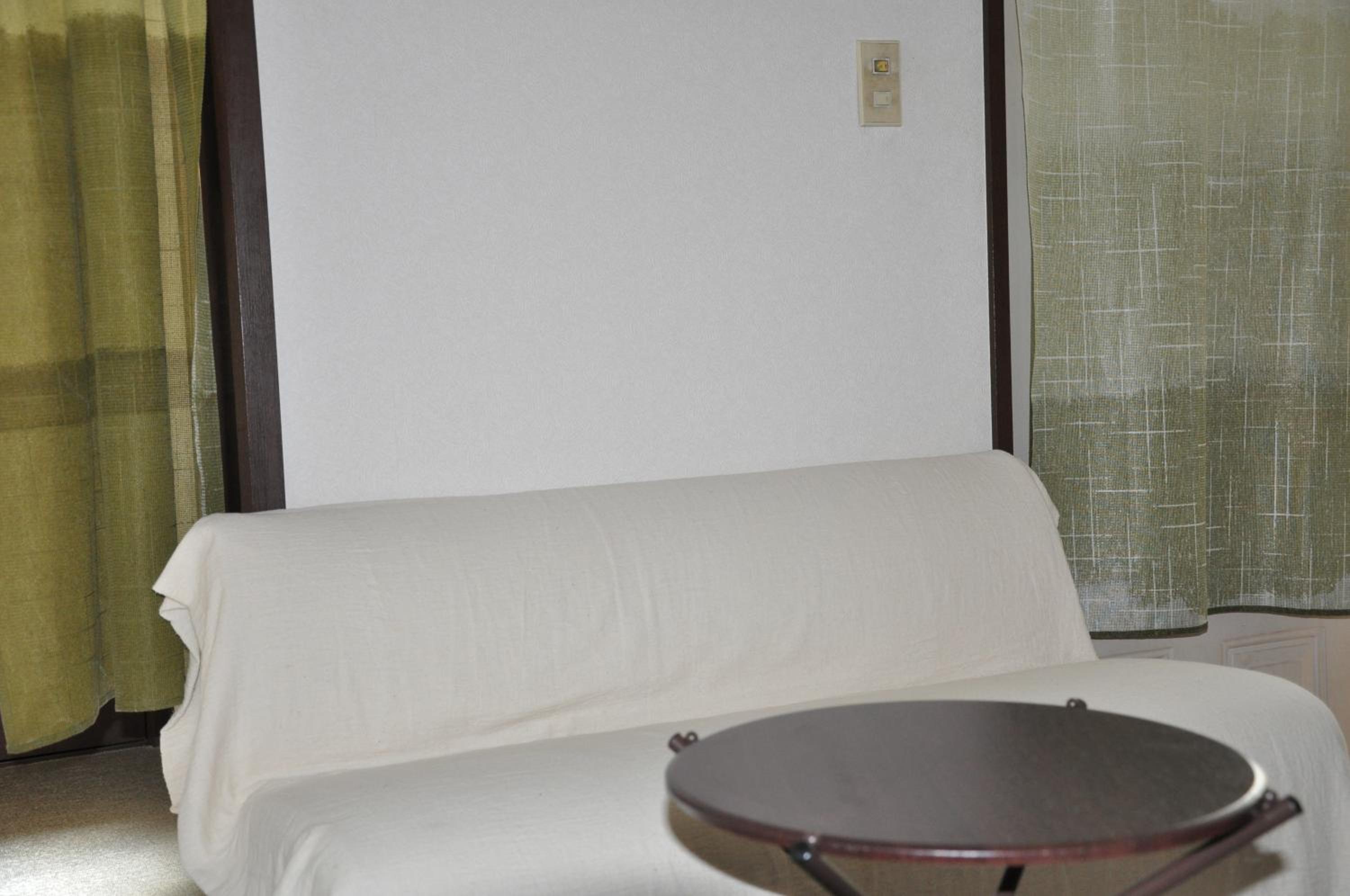 One-Bedroom Apartment - Photo 1