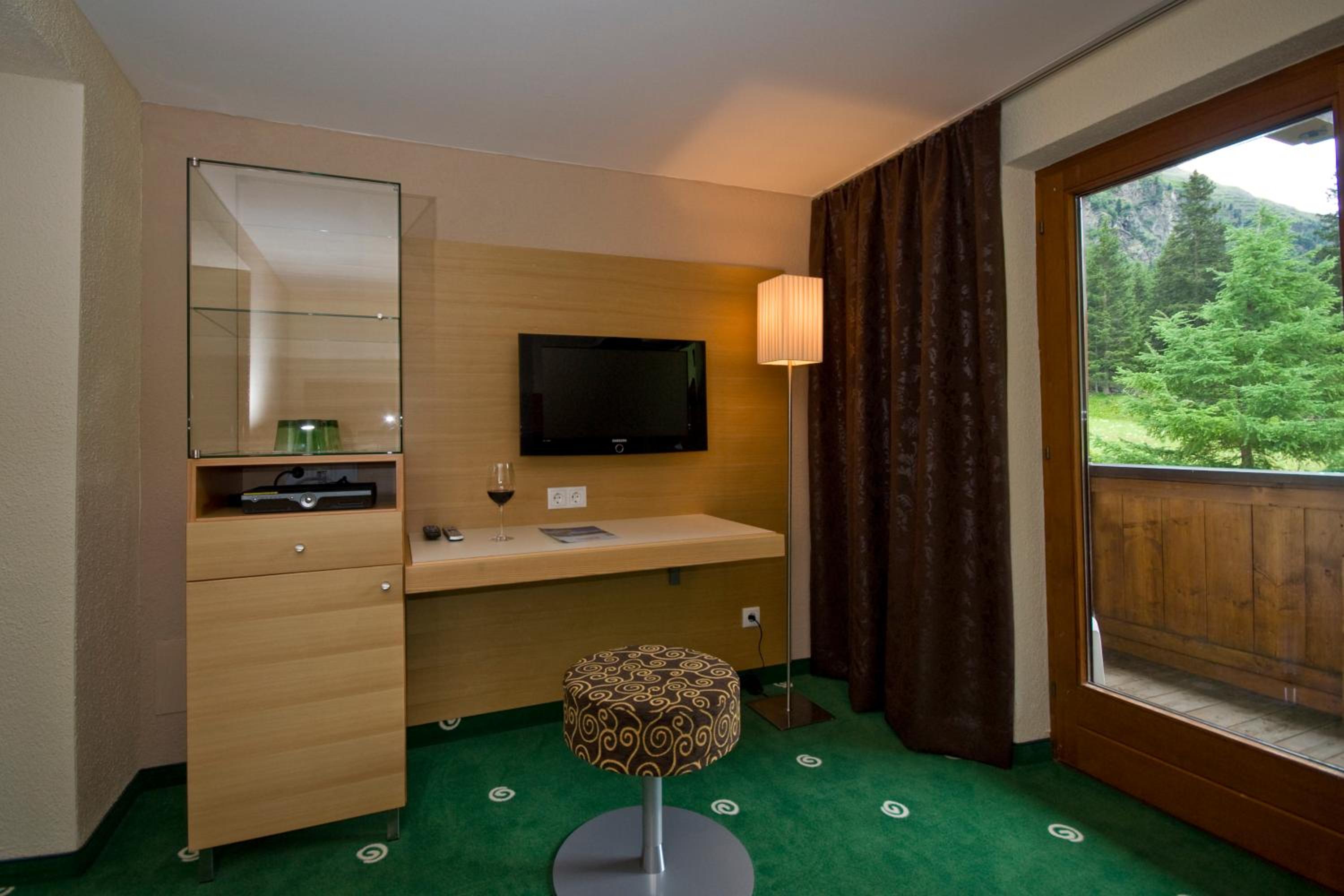 Suite with Balcony photo 3