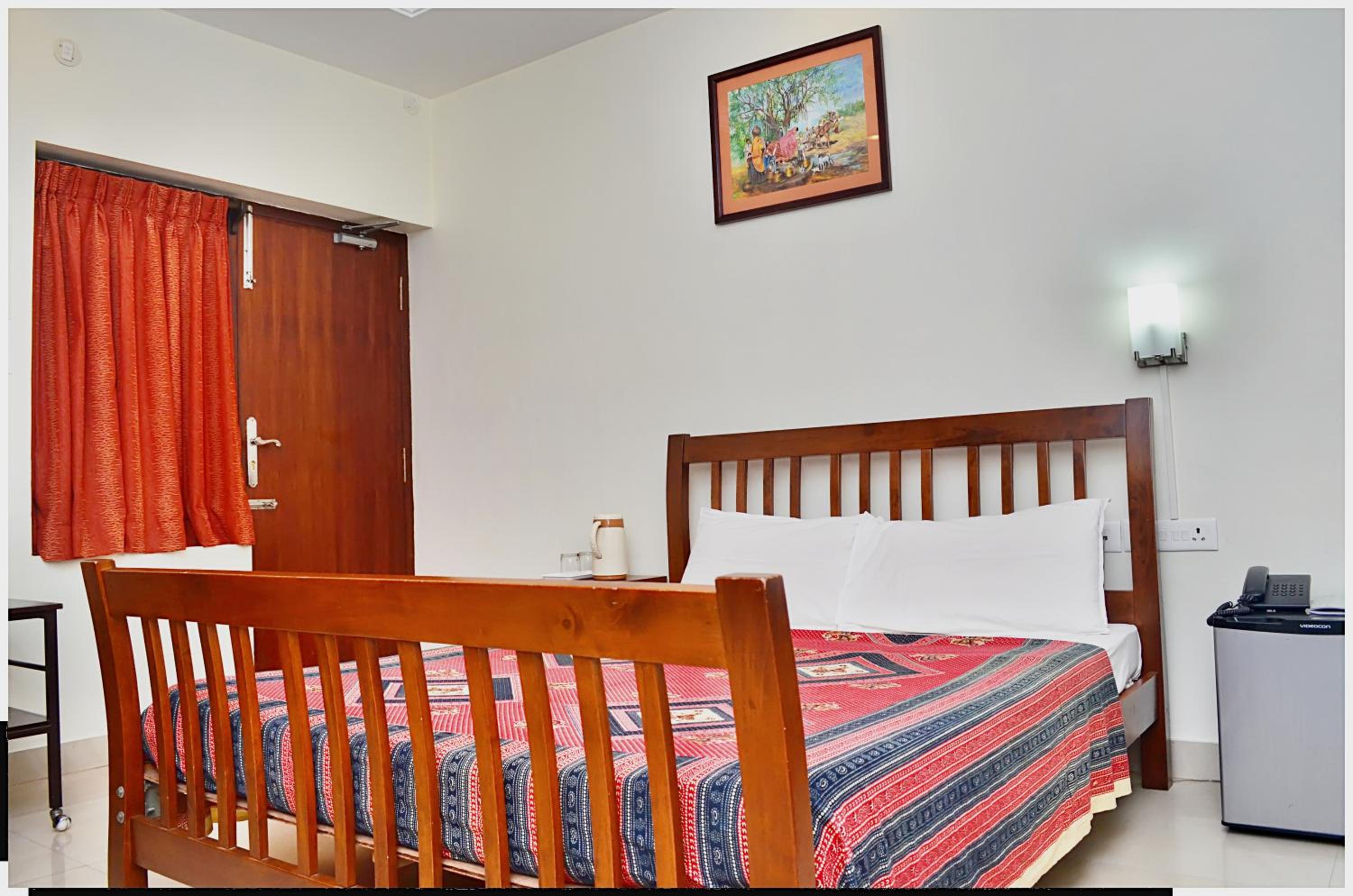 Deluxe Room - Photo 3