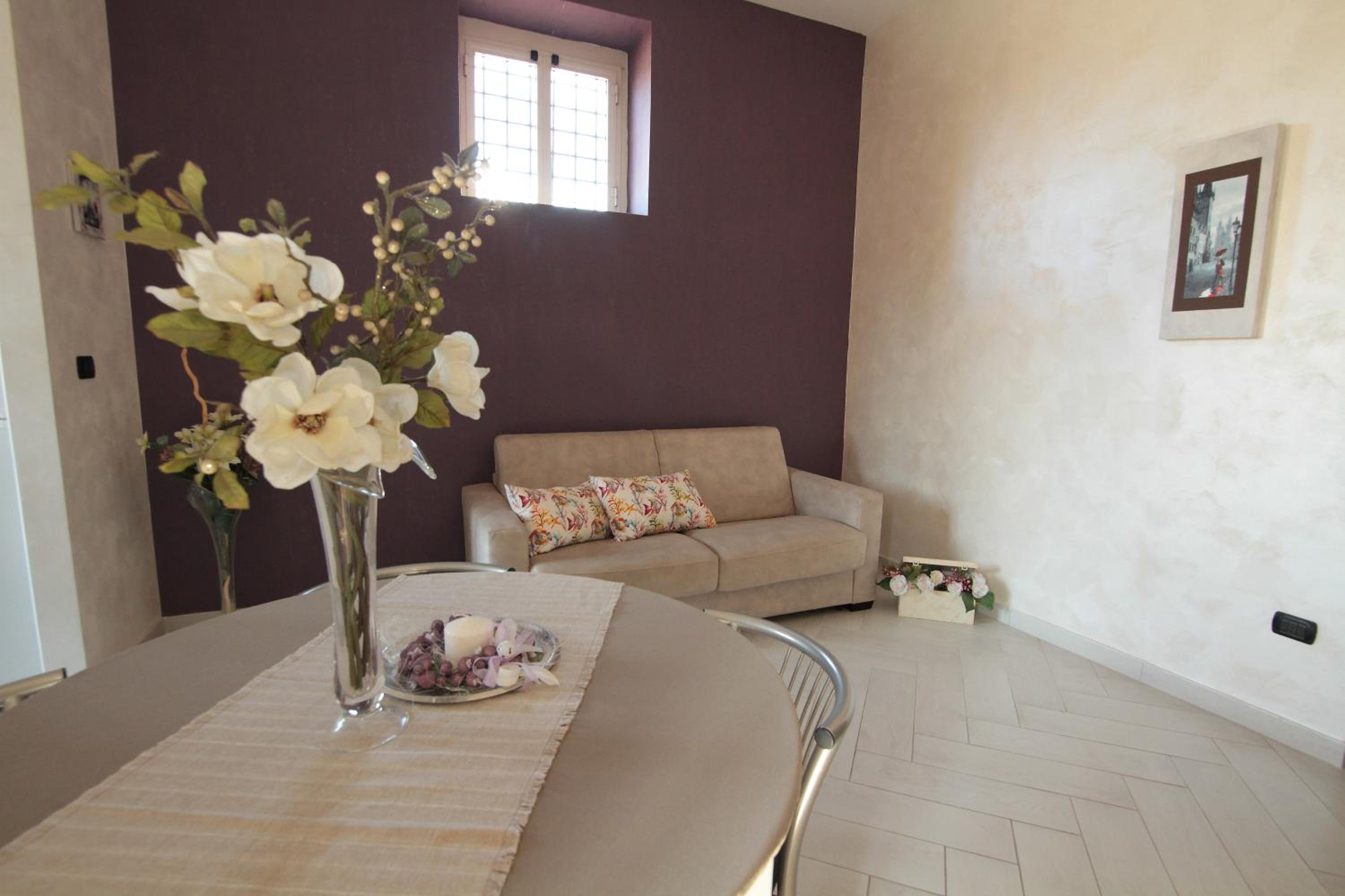 Two-Bedroom Apartment - Photo 1