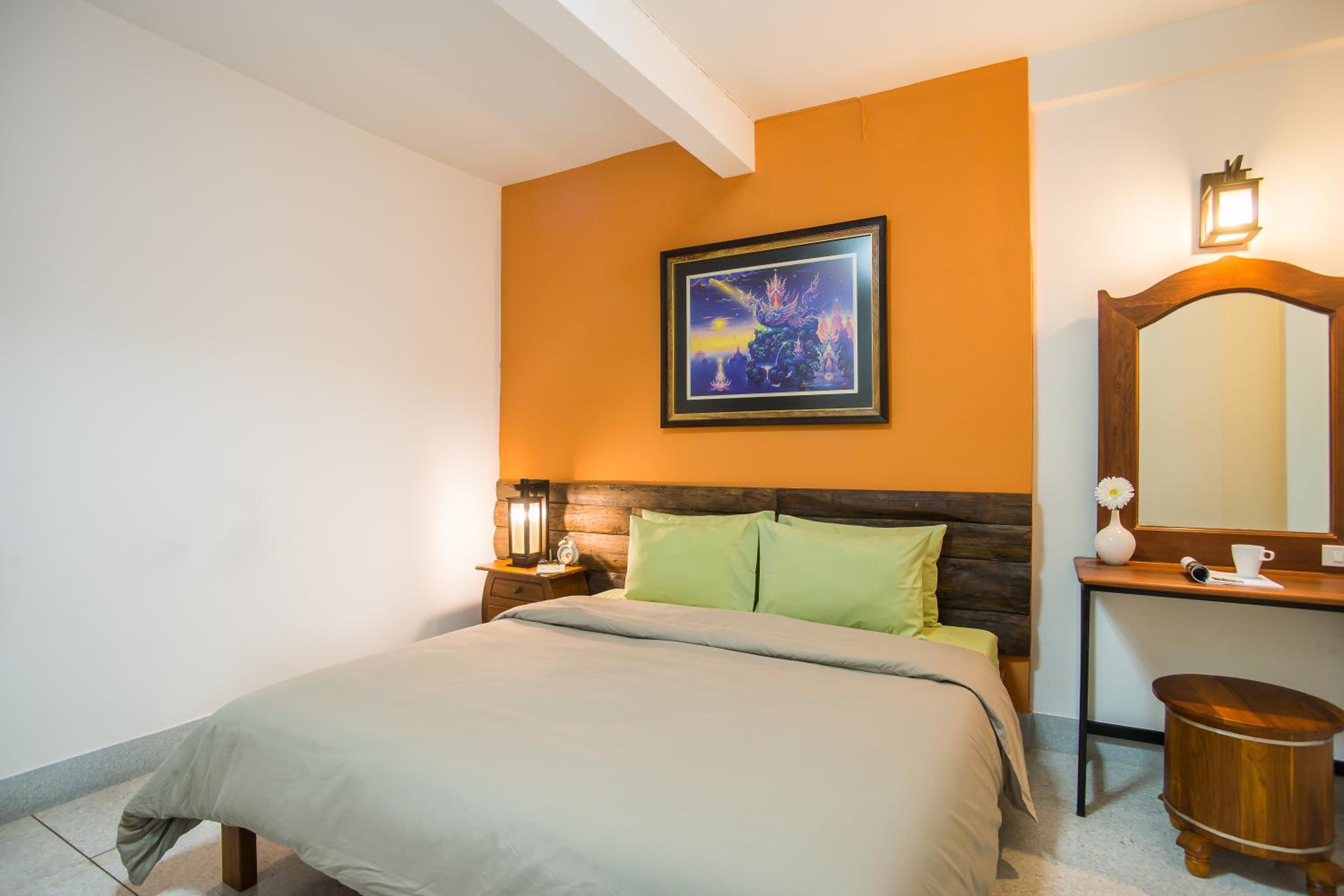 Double Room with Shared Bathroom photo 1