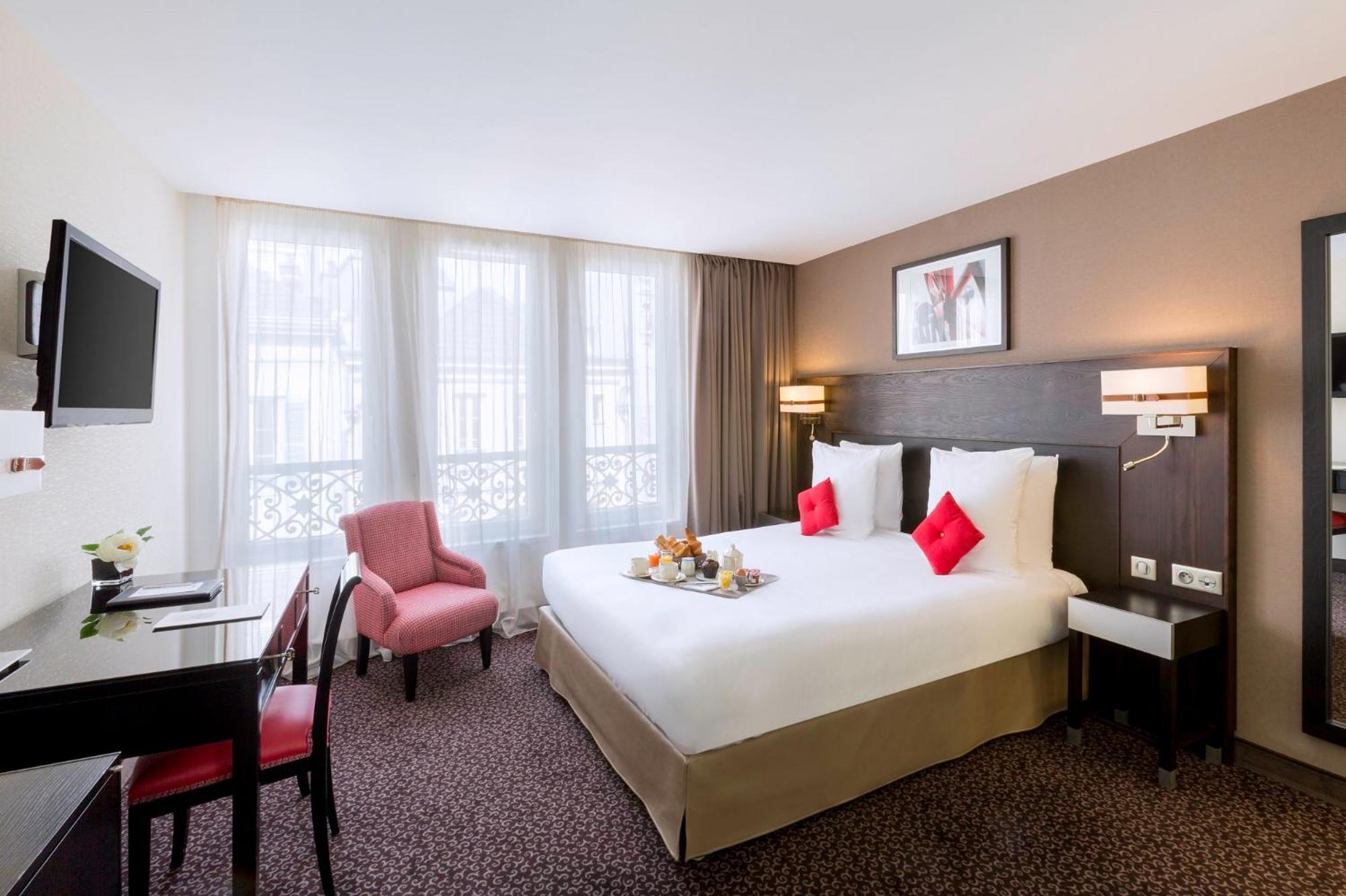 Comfort Queen Room - Photo 3