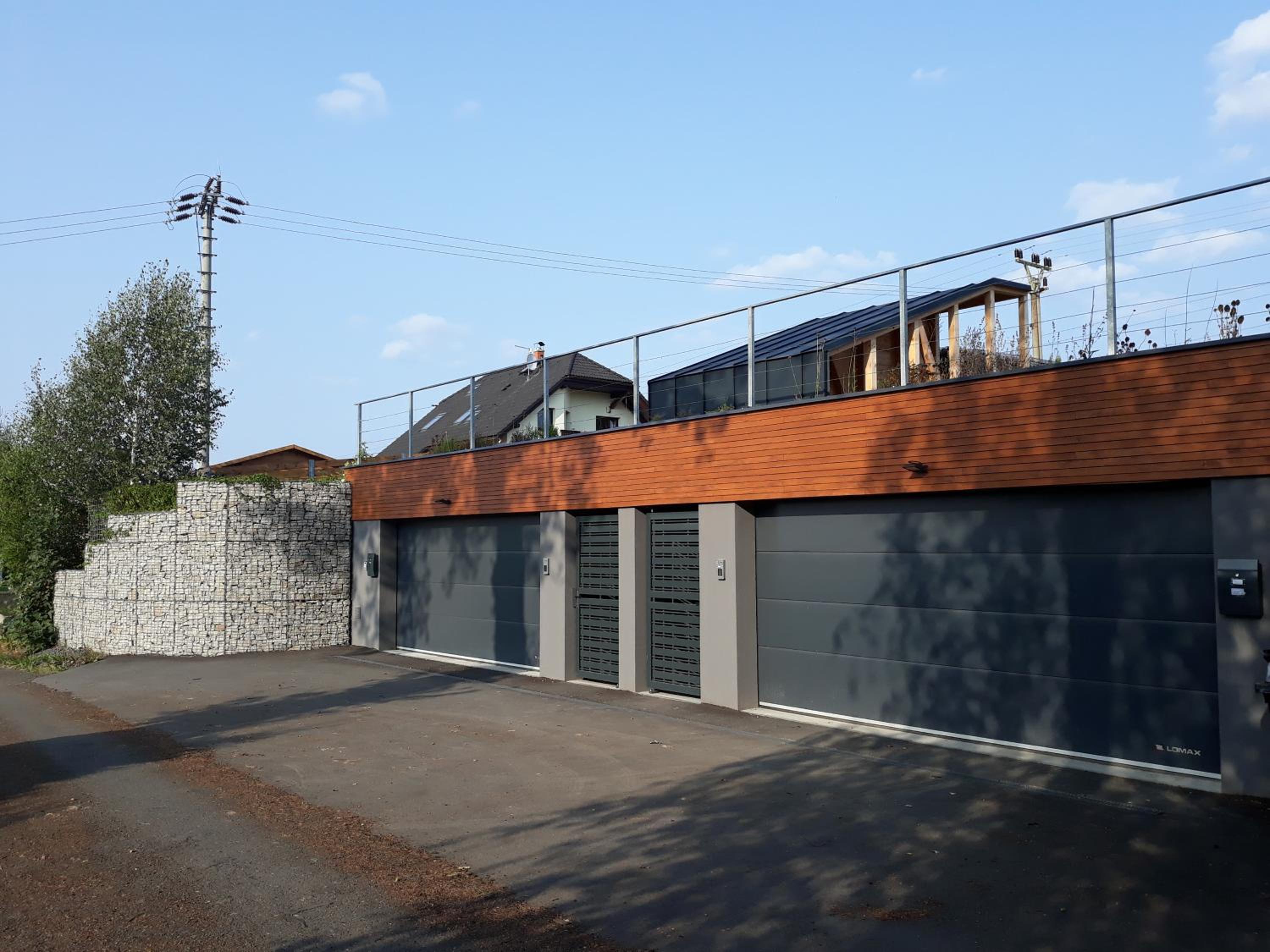 Villa photo 2