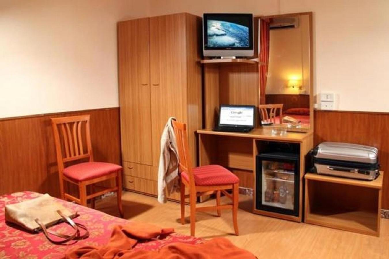 Single Room photo 1