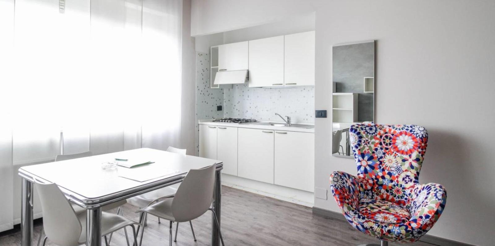 Double or Twin Room - Photo 8