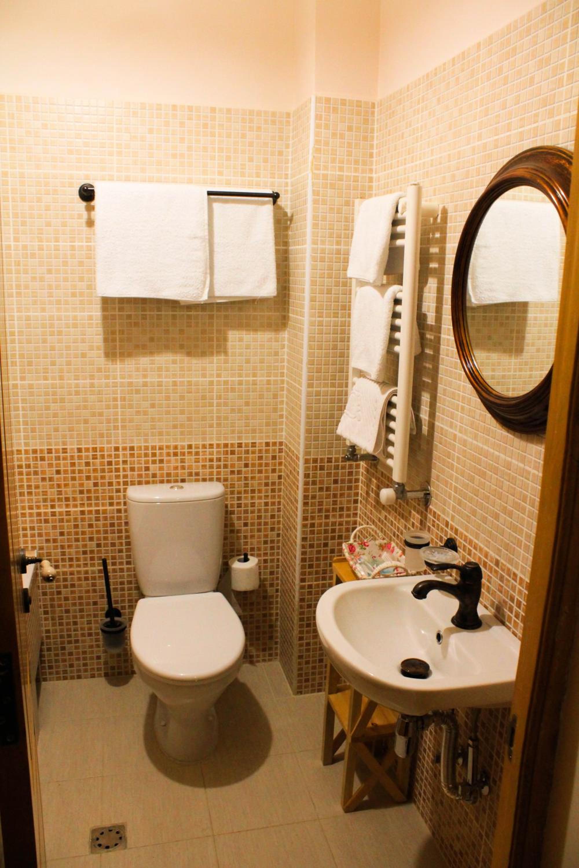 Double or Twin Room with Balcony photo 3