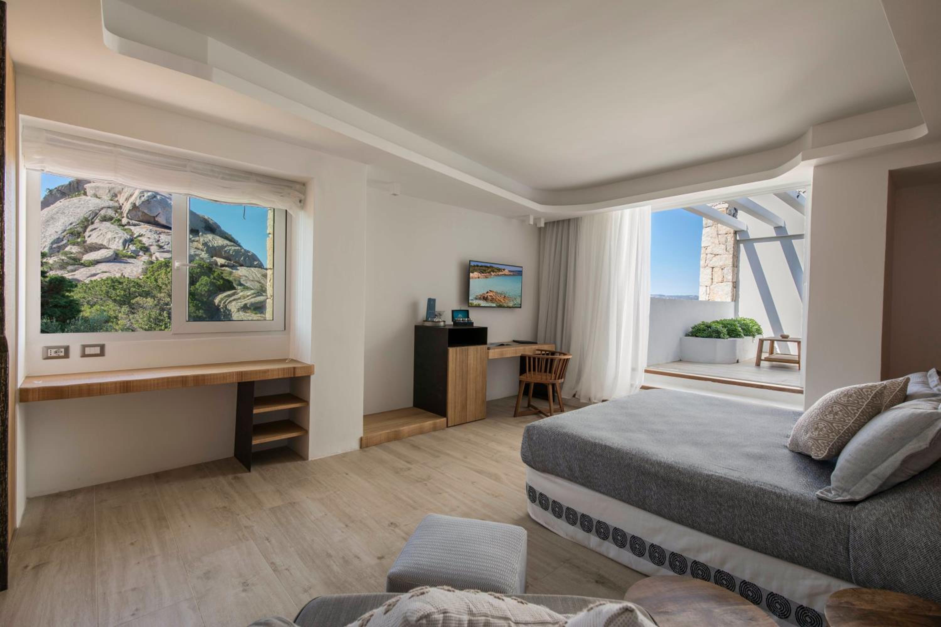 Junior Suite with Terrace - Photo 1