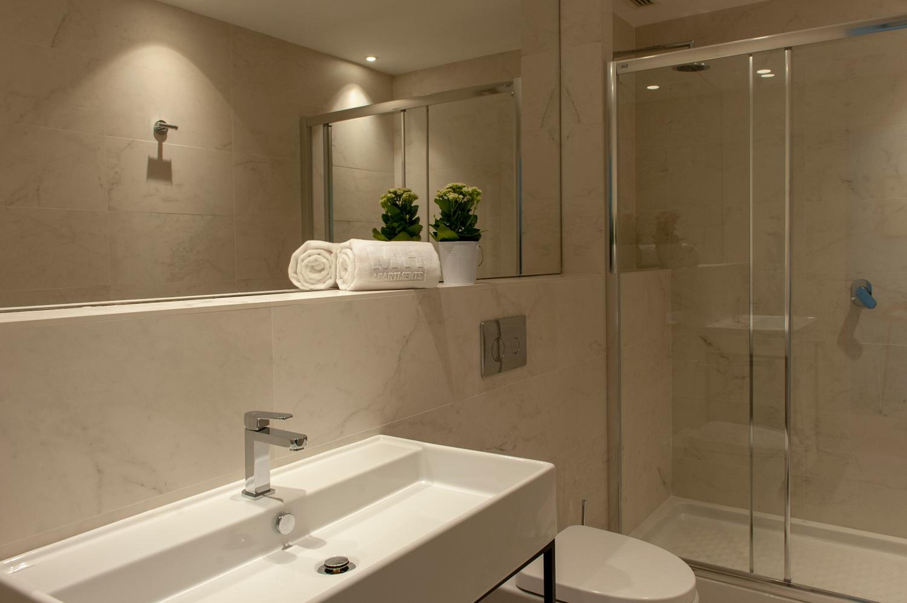 One-Bedroom Penthouse photo 2
