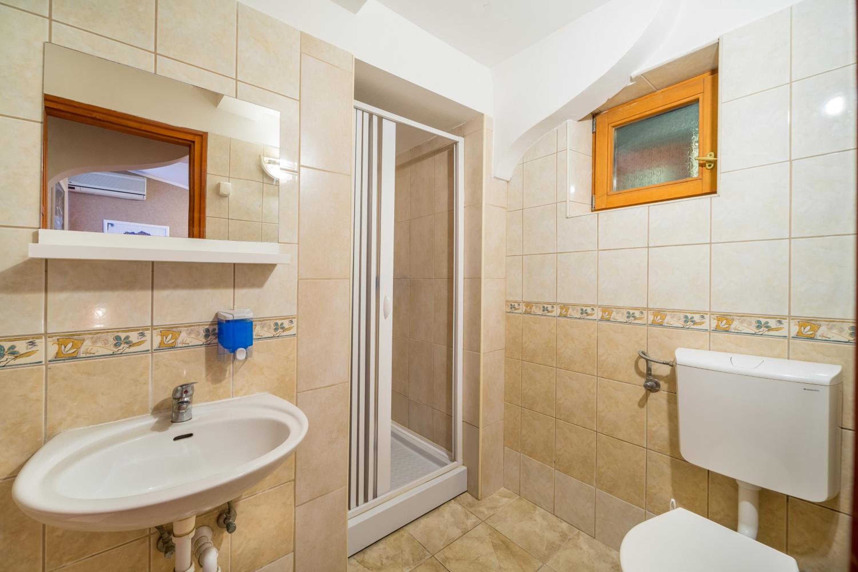Standard Single Room