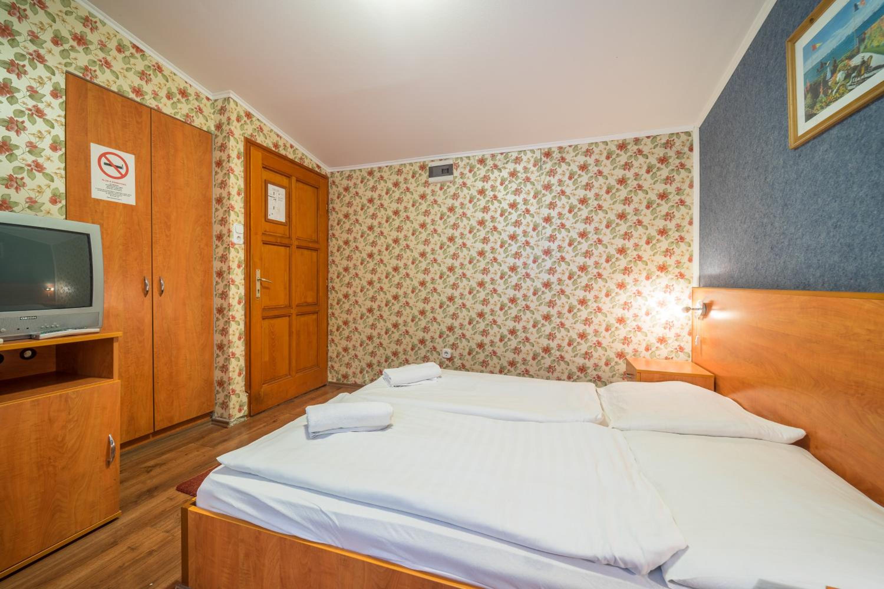 Double Room - Photo 30