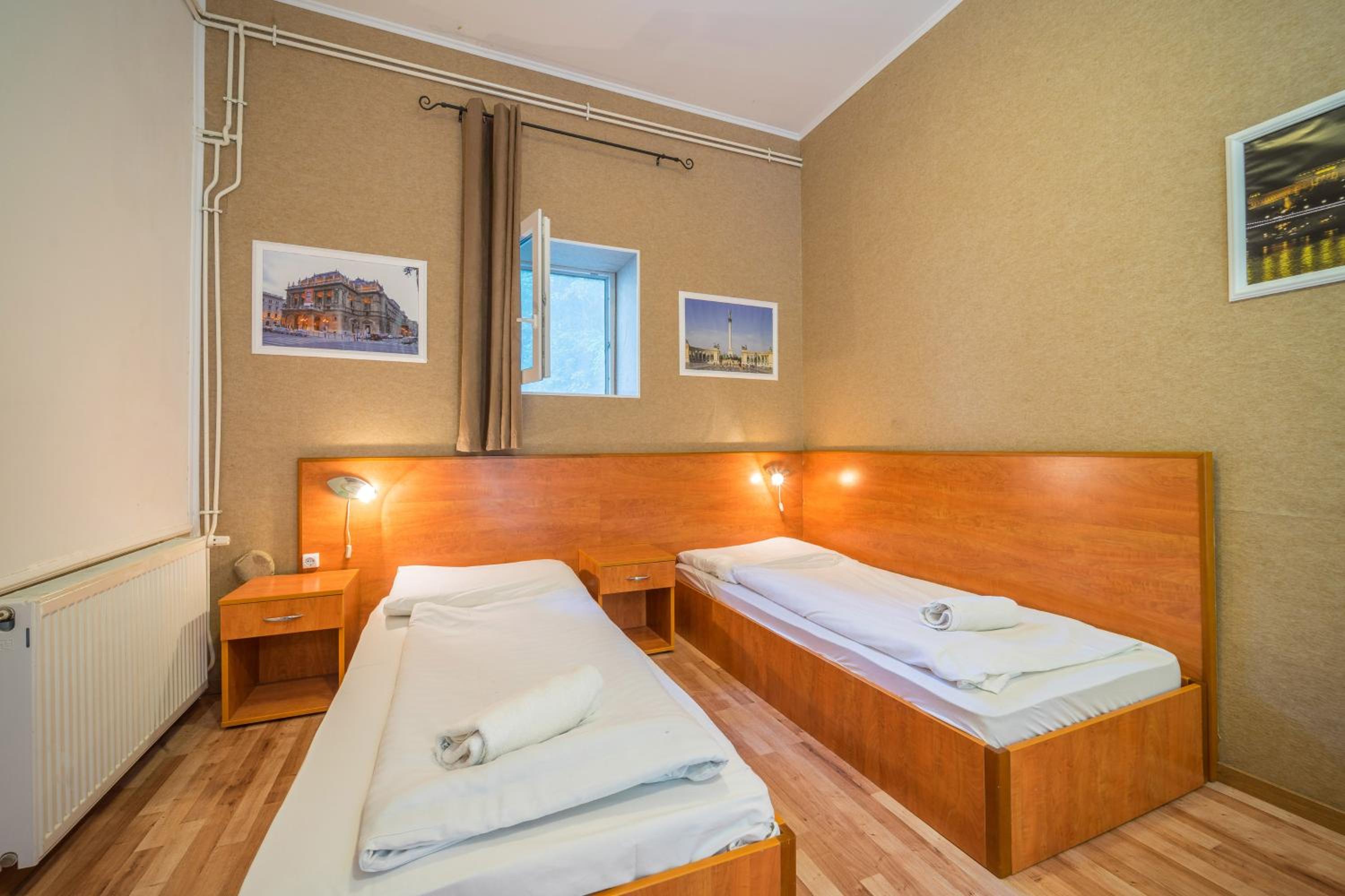 Triple Room - Photo 10