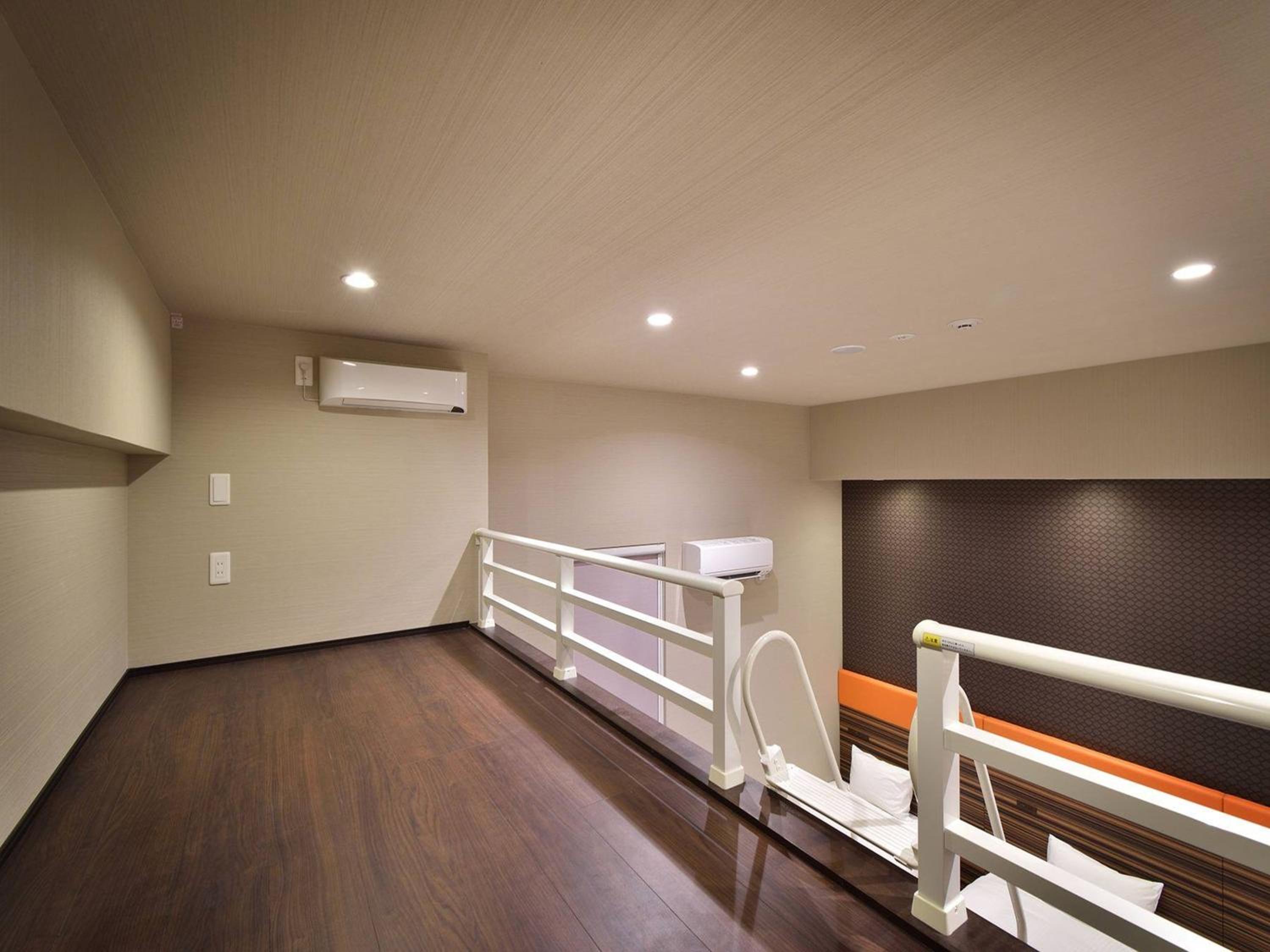 Executive Family Room photo 2