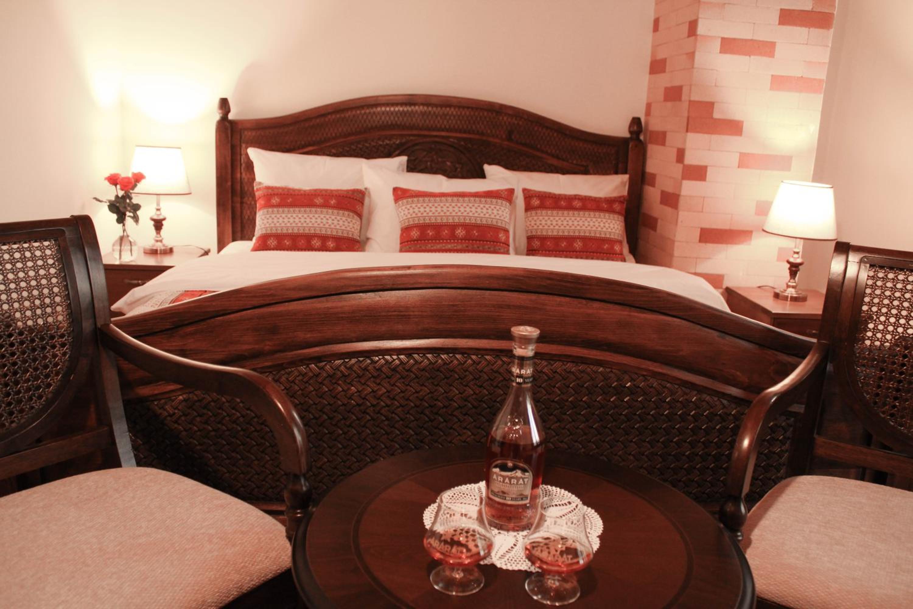 Deluxe Double Room with Balcony photo 2