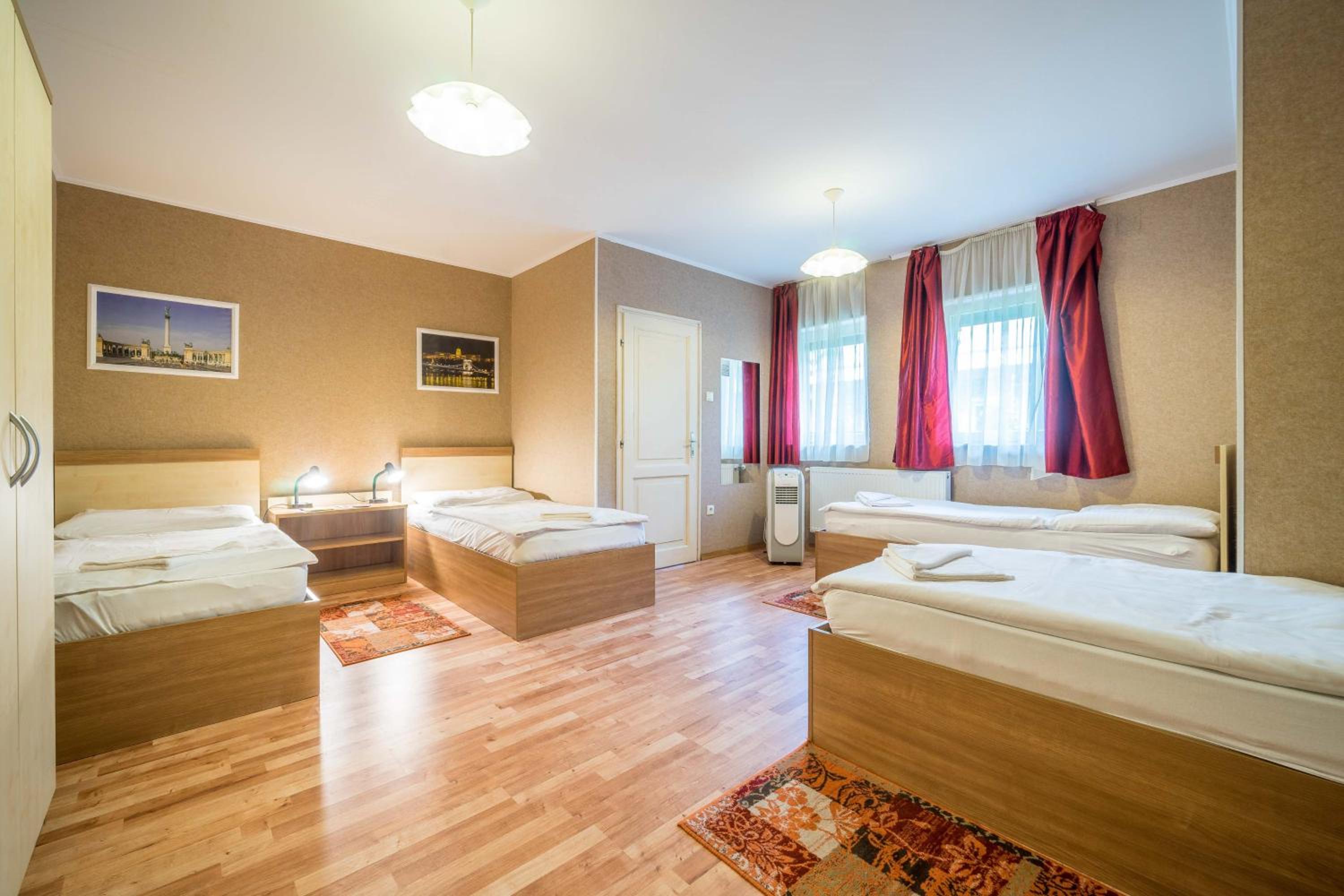 Quadruple Room - Photo 4