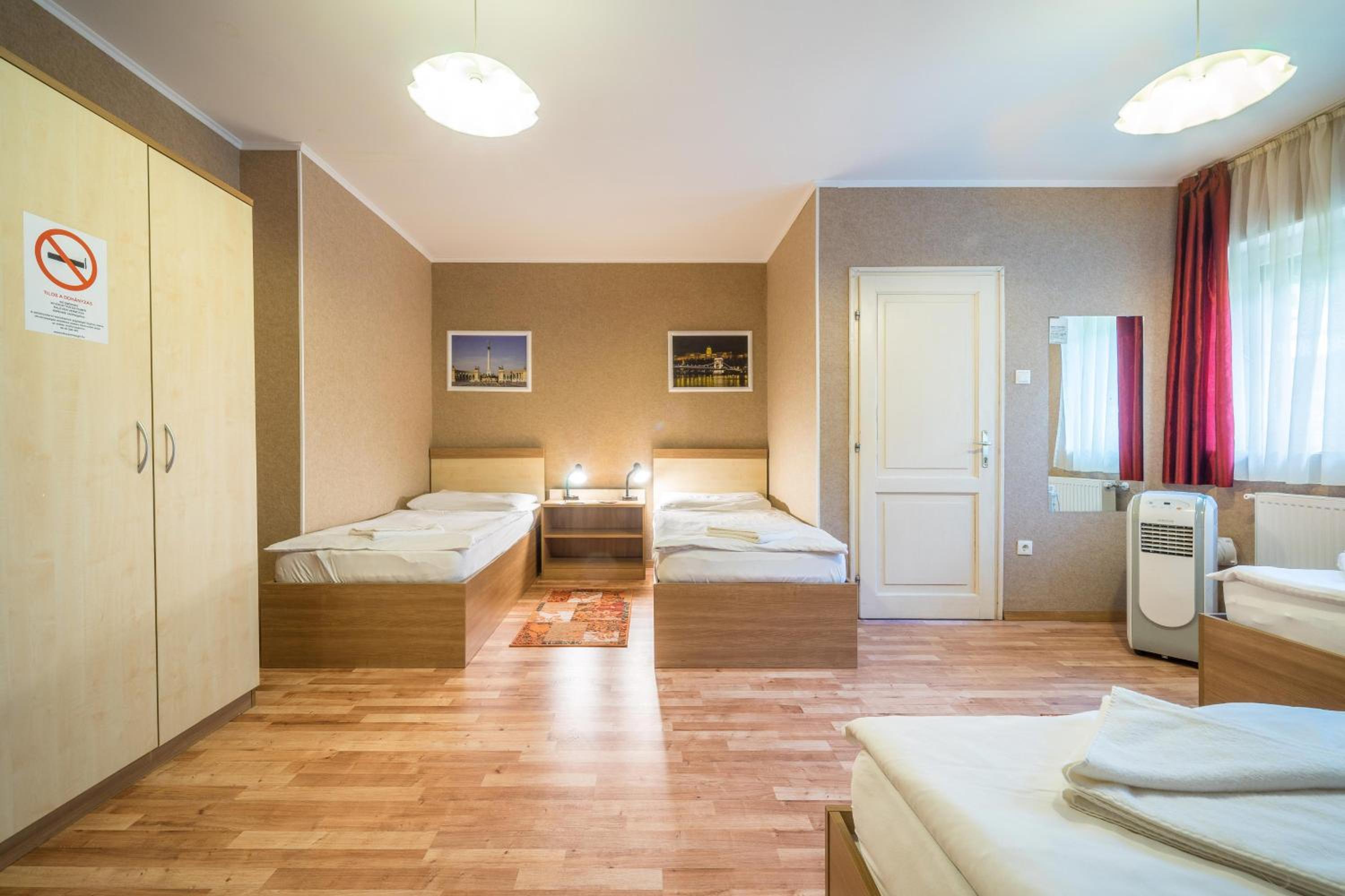 Quadruple Room - Photo 3