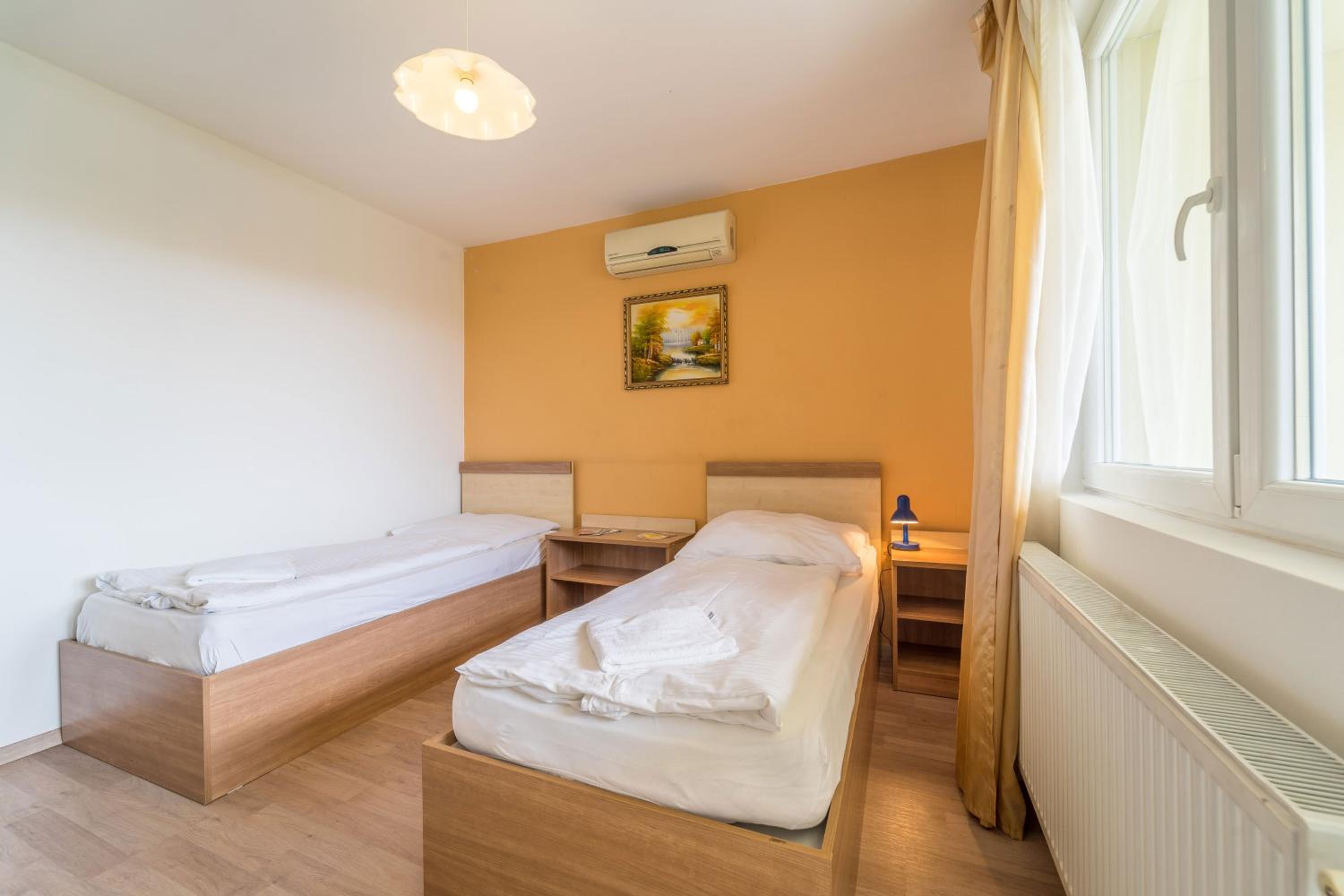 Economy Double or Twin Room - Photo 1