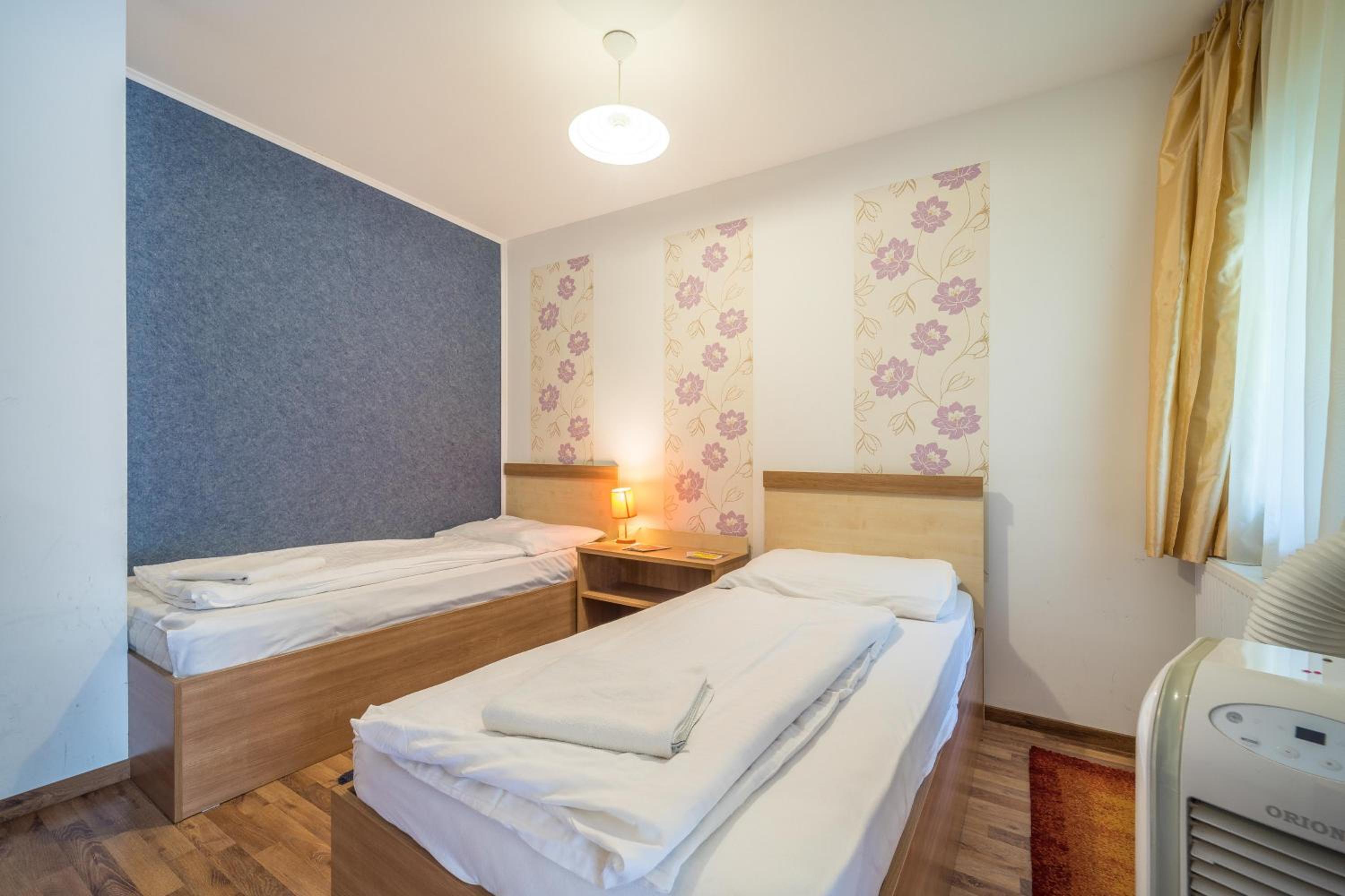 Standard Double or Twin Room - Photo 25