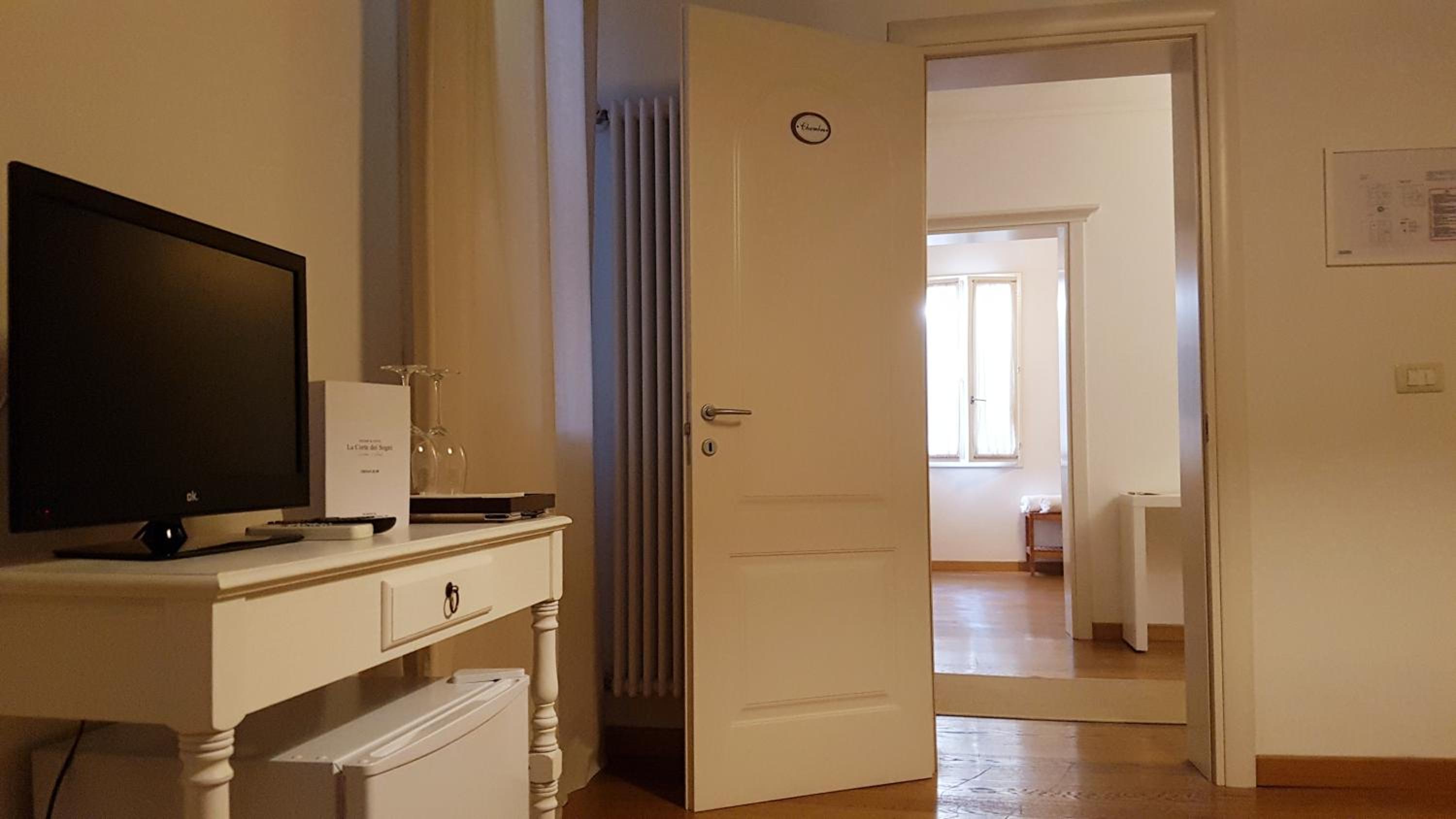 Suite - Photo 6