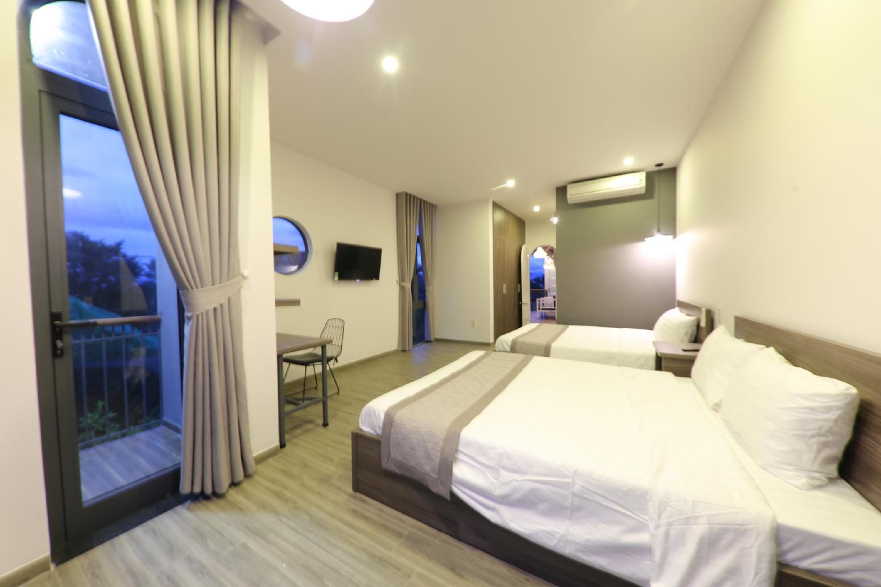 Family Suite with Balcony