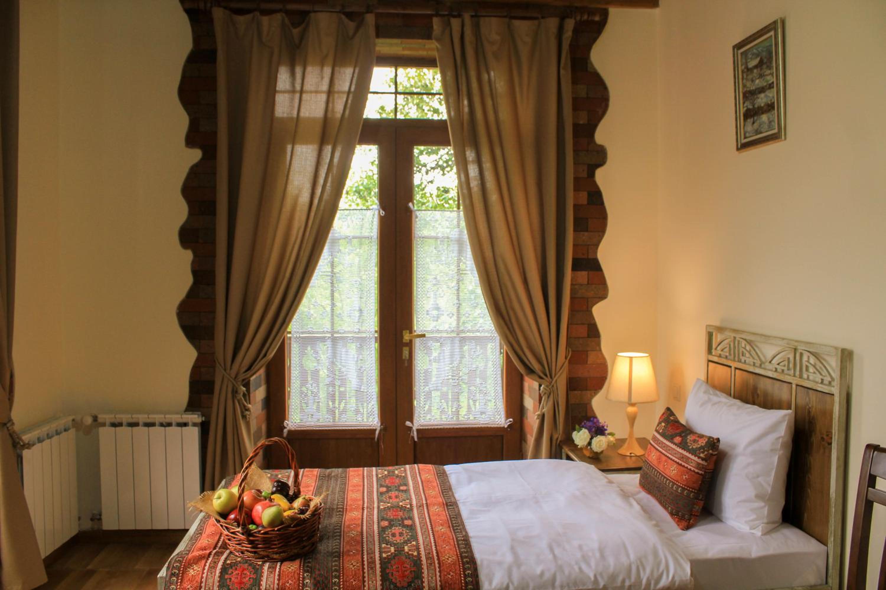 Double or Twin Room with Balcony photo 3