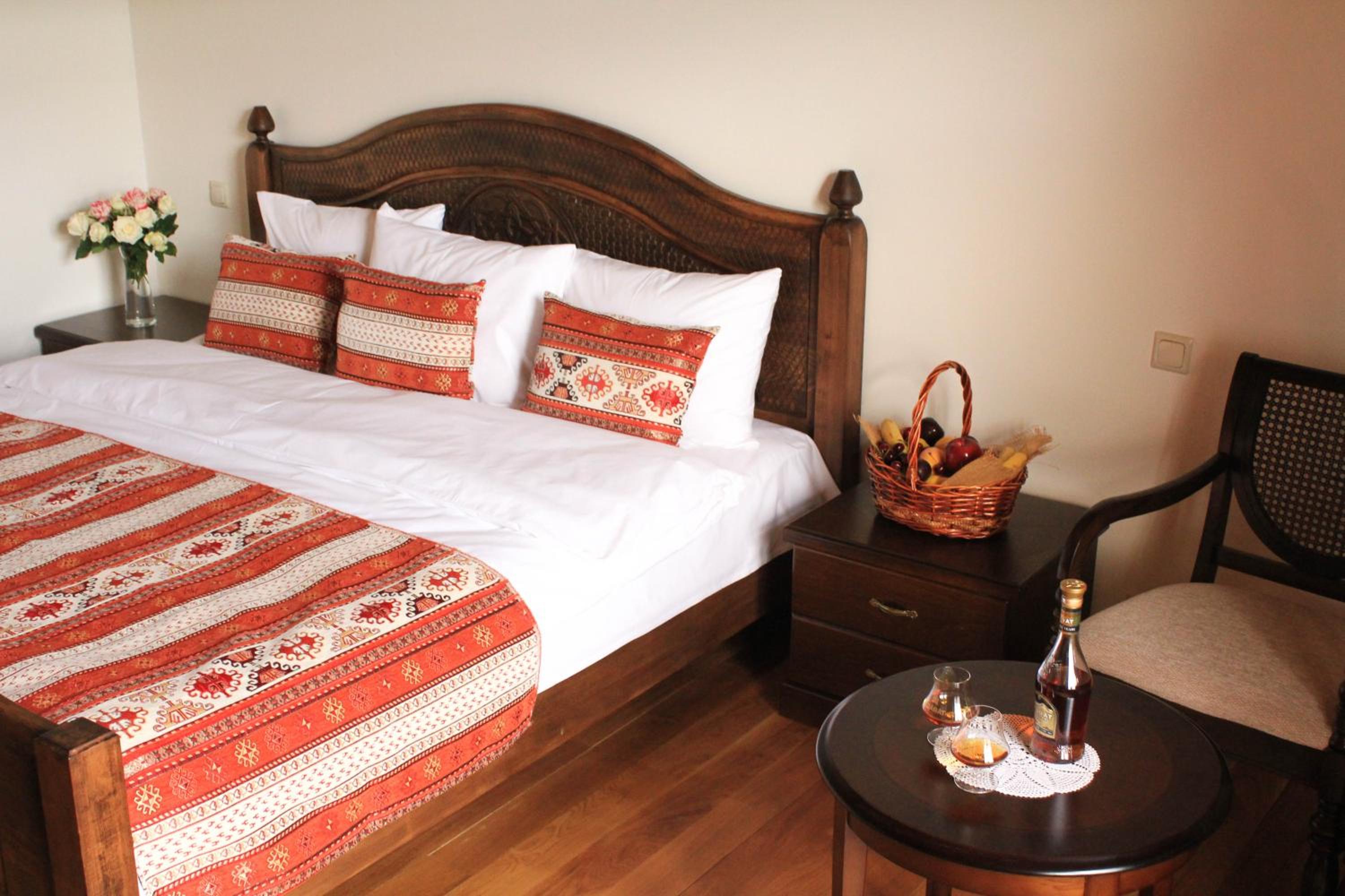 Deluxe Double Room with Balcony photo 2
