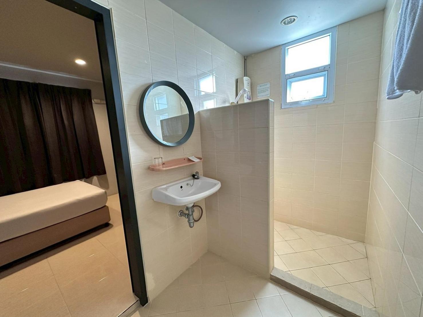 Small Single Room