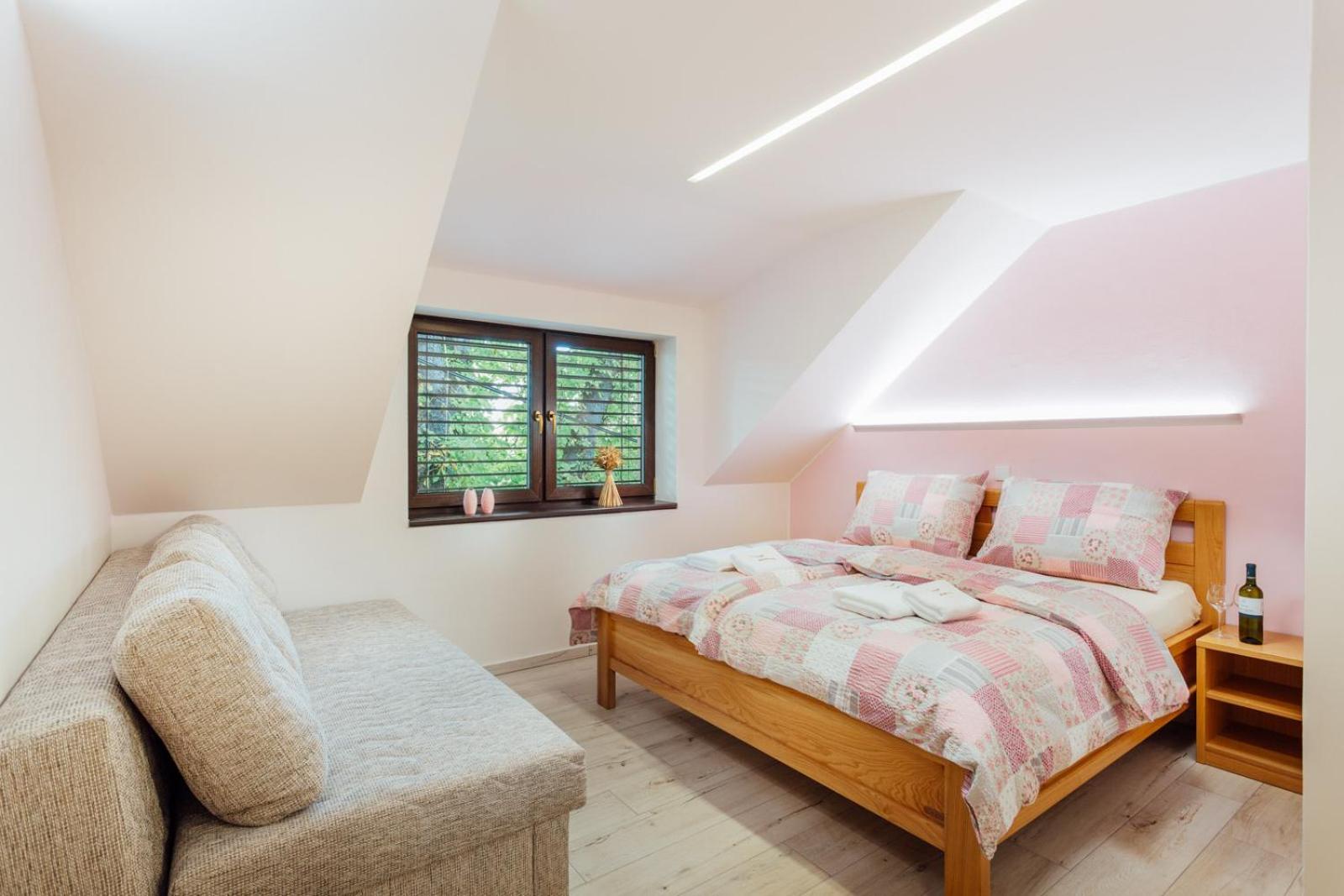 Deluxe King Room photo 1