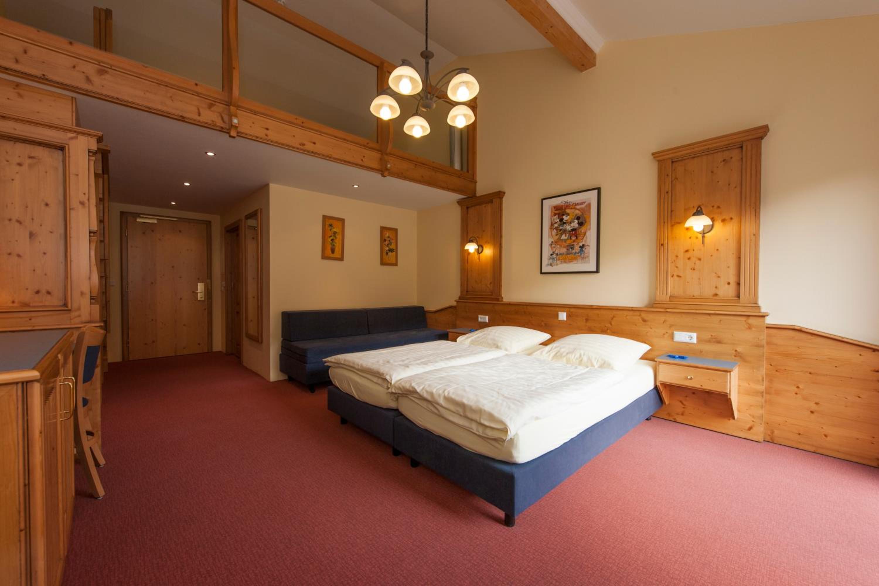 Deluxe Double Room photo 2