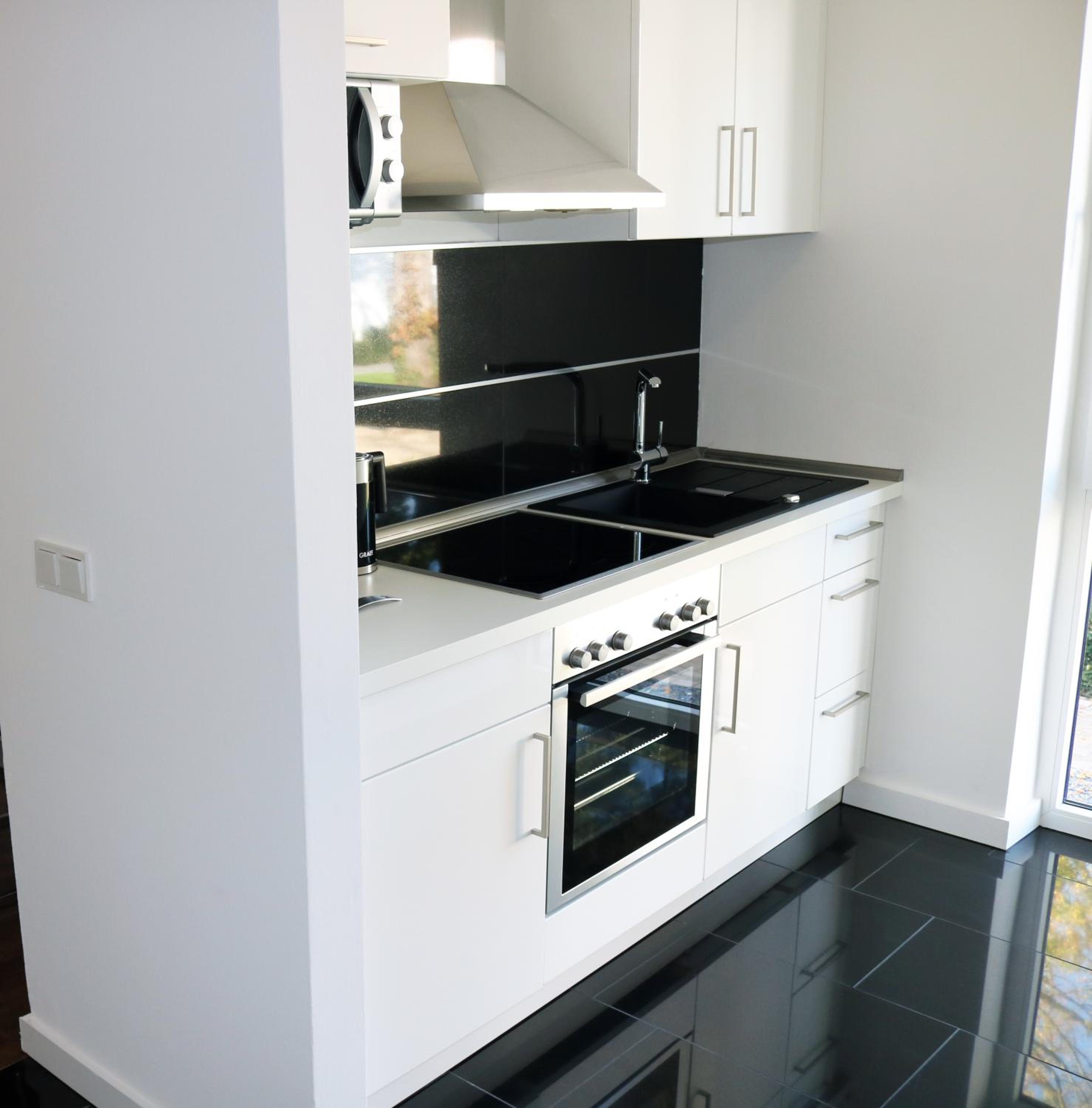 Apartment photo 2