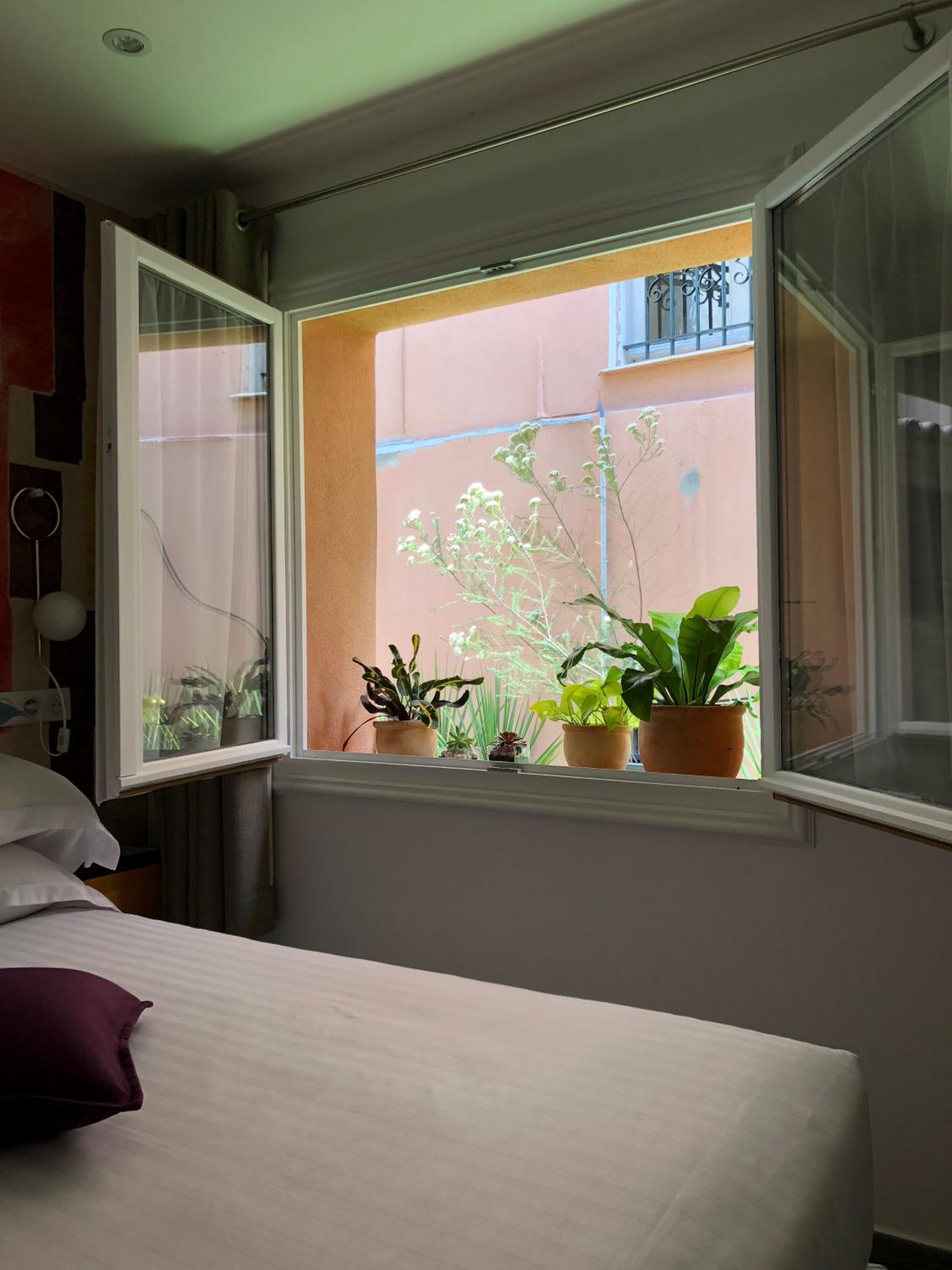Double Room - Disability Access (Without Hot Tub) thumbnail 6