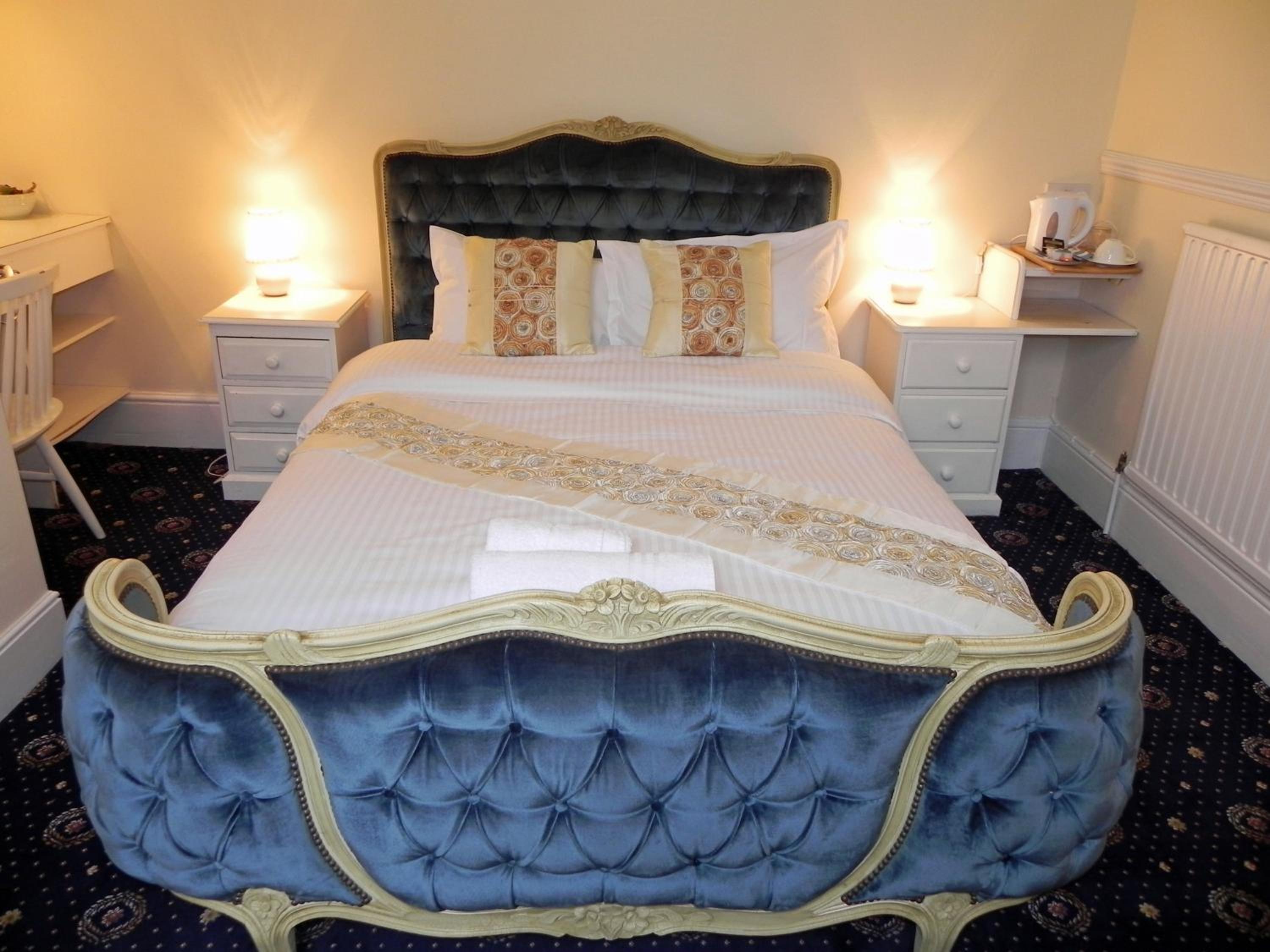 Economy Double Room photo 3