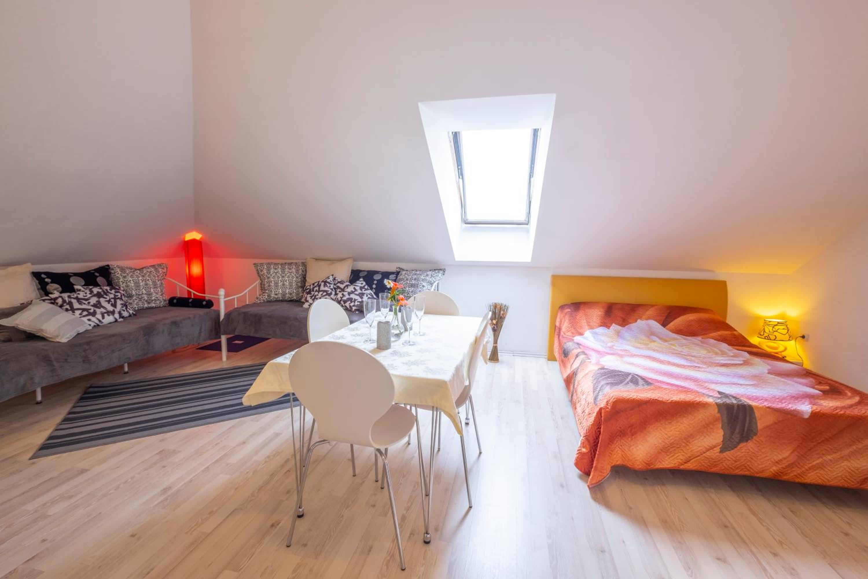 Studio Apartment