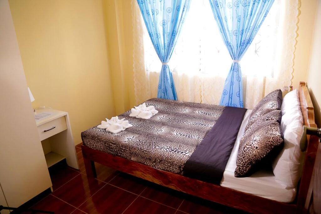 Double Room with Shared Bathroom photo 2