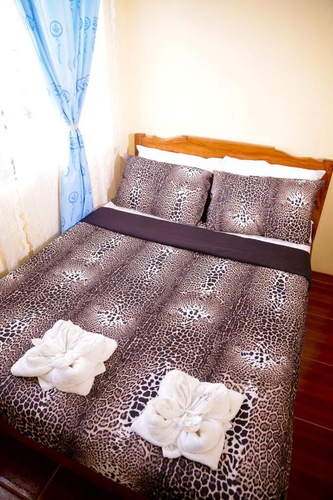 Double Room with Shared Bathroom photo 3