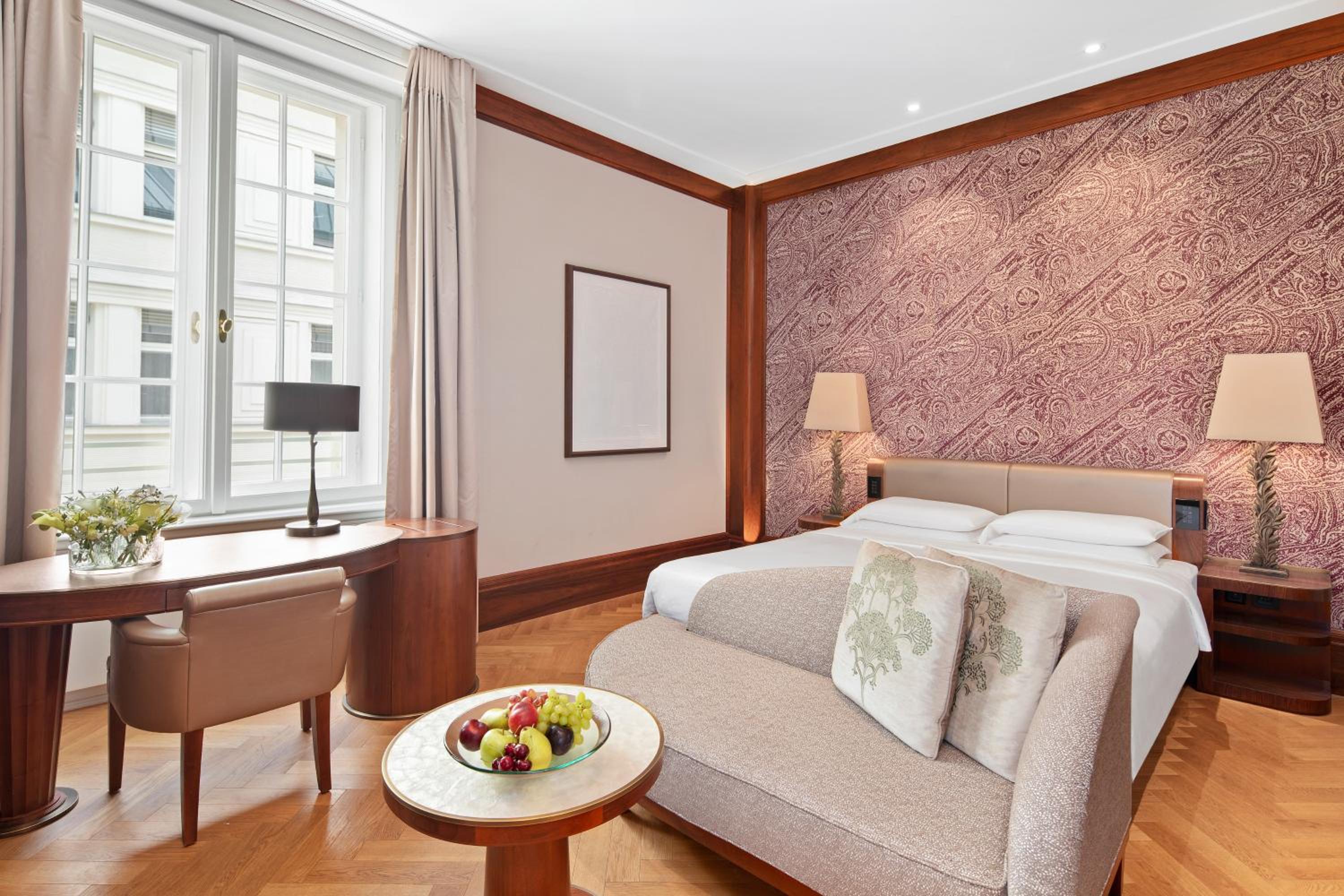 Deluxe Twin Room with View