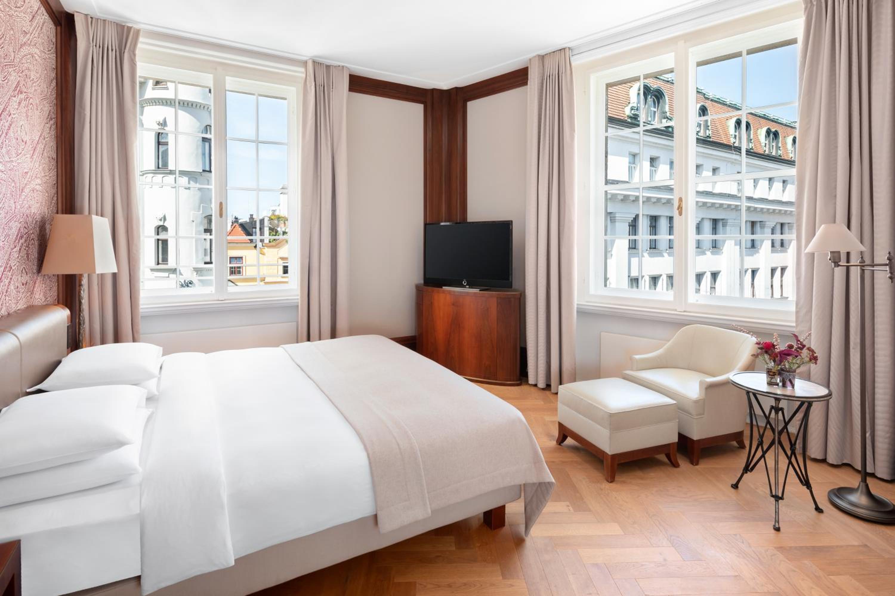 Suite with View