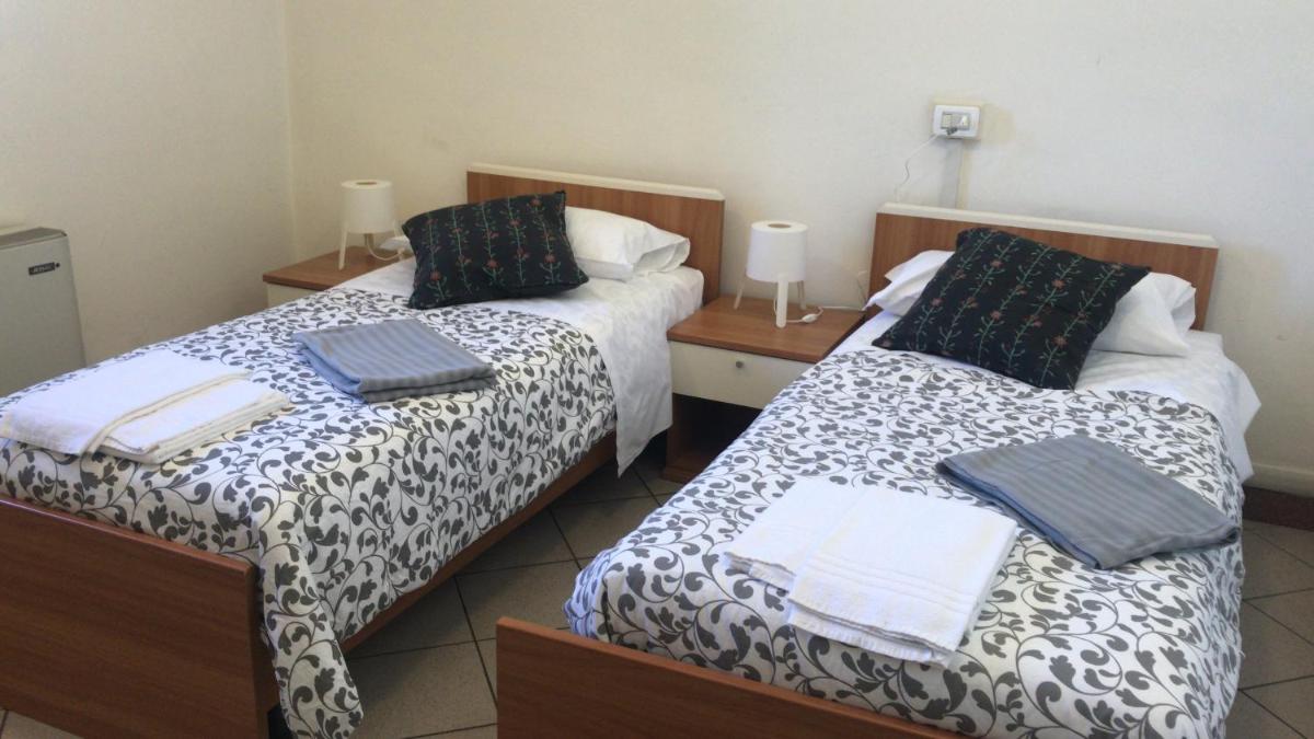 Twin Room with Private Bathroom