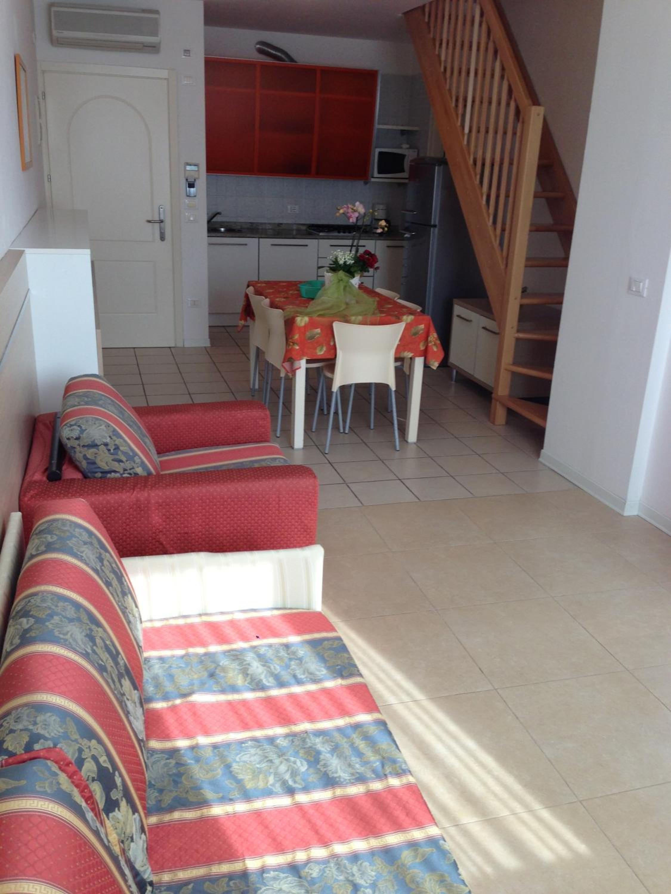 Three-Bedroom Apartment (8 Adults) - Photo 5