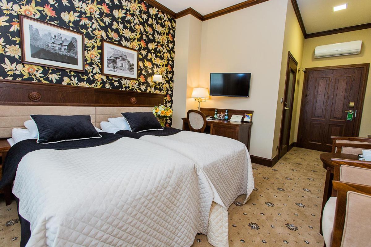 Standard Double or Twin Room in Domek Ogrodnika building photo 2