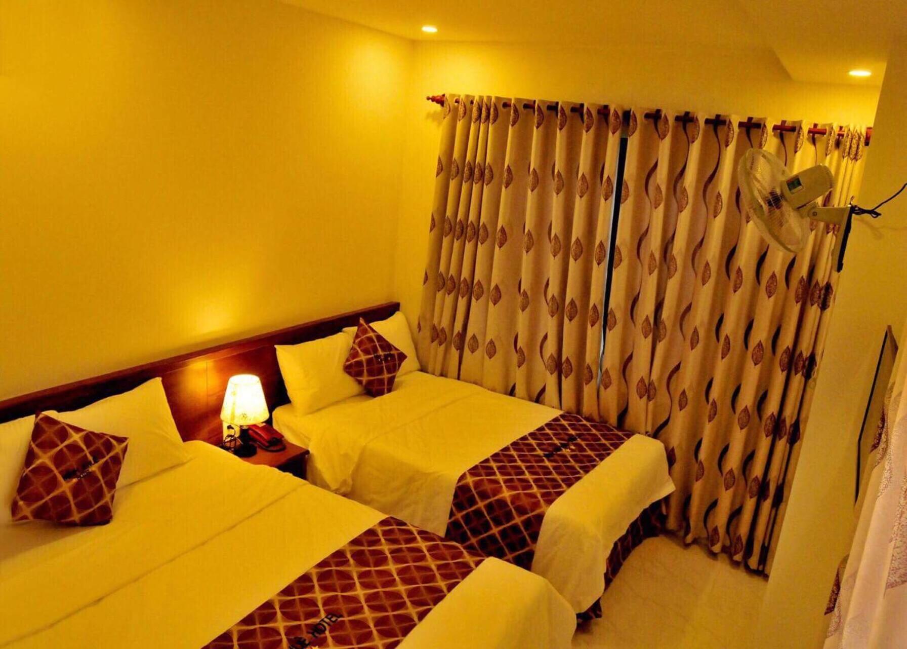 Standard Double Room with Two Double Beds photo 2