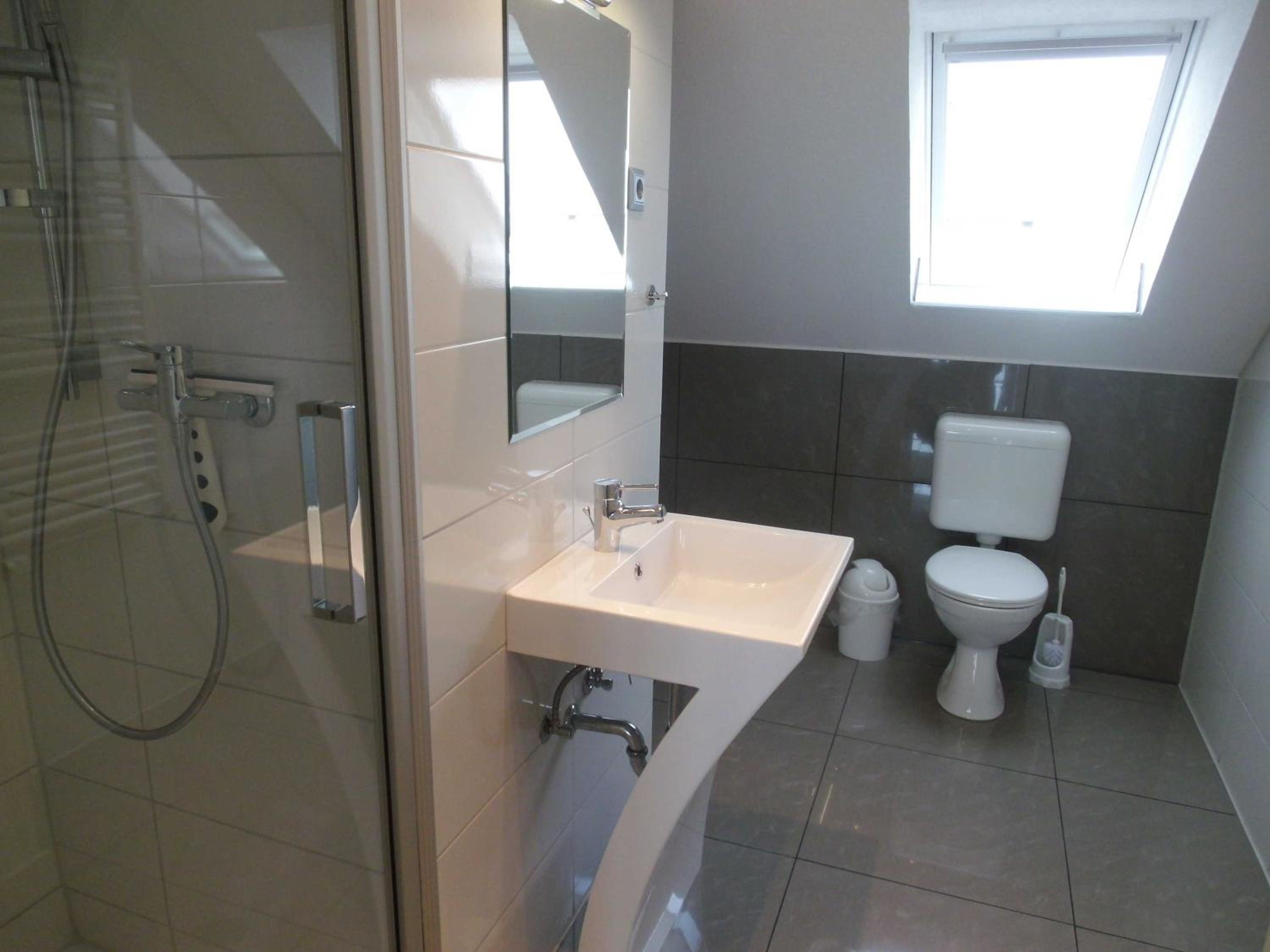 Two-Bedroom Apartment with Balcony photo 3