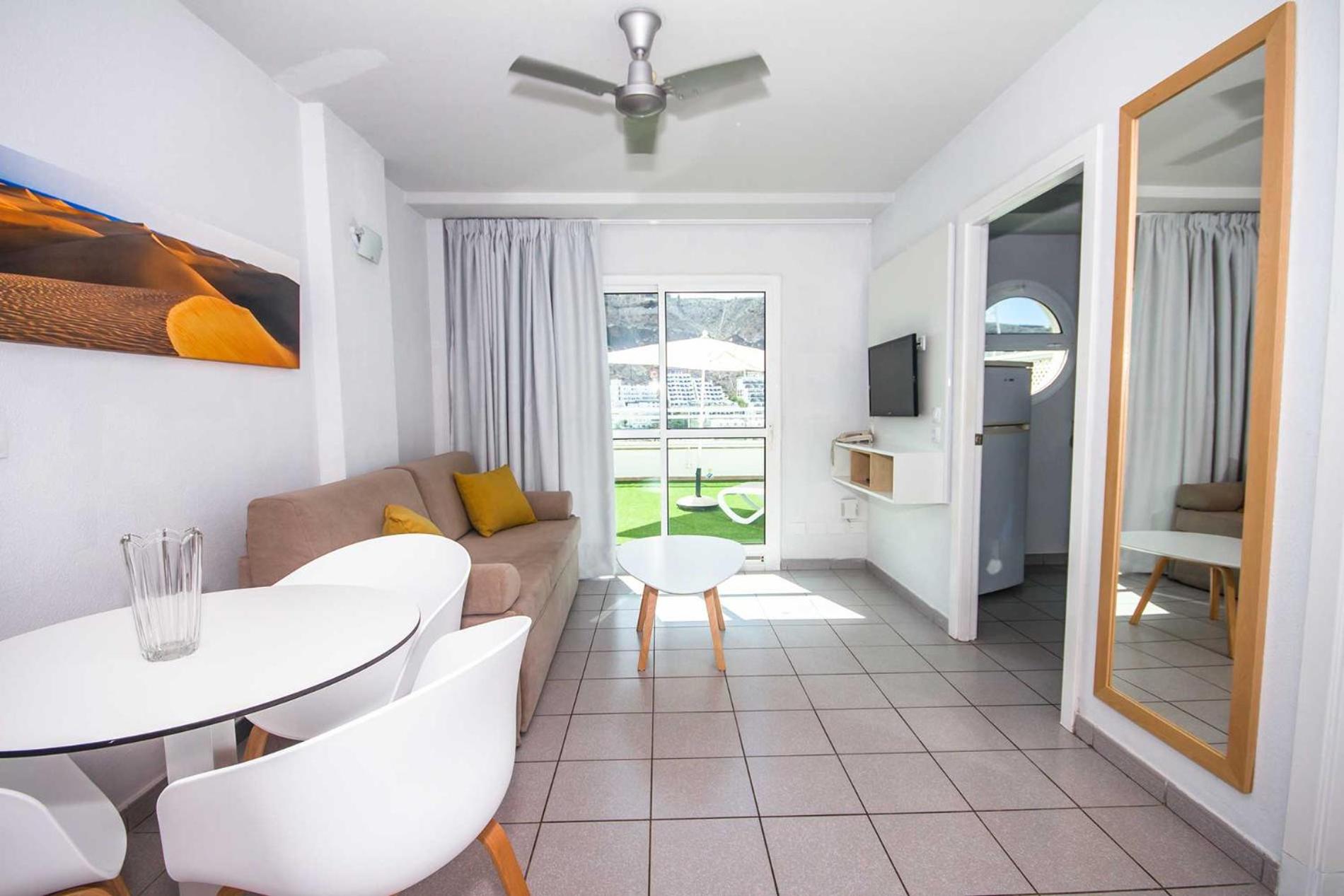 Apartamento para estancias largas - servicio de limpieza semanal (1 adulto)