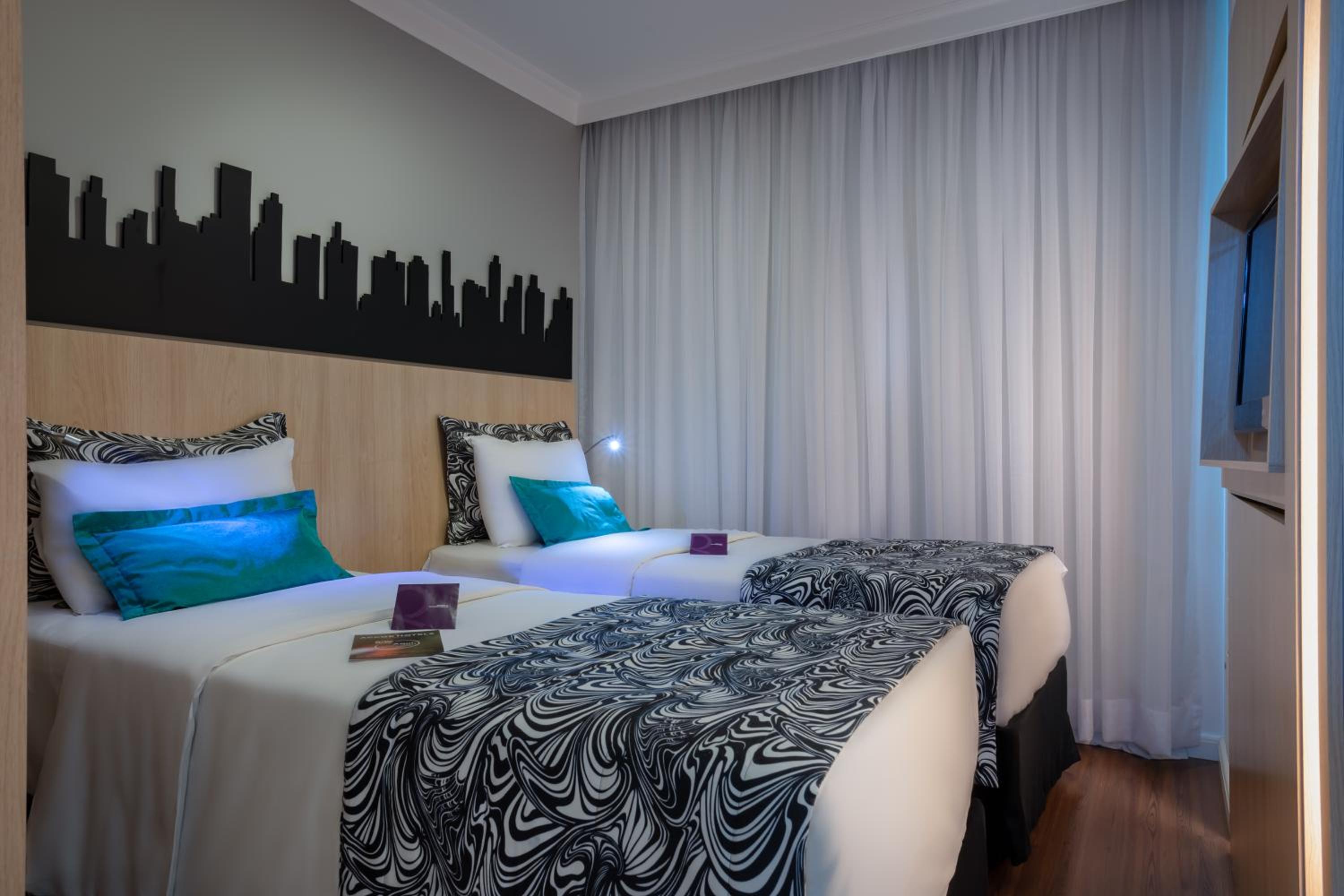 Standard Room with Two Single Beds
