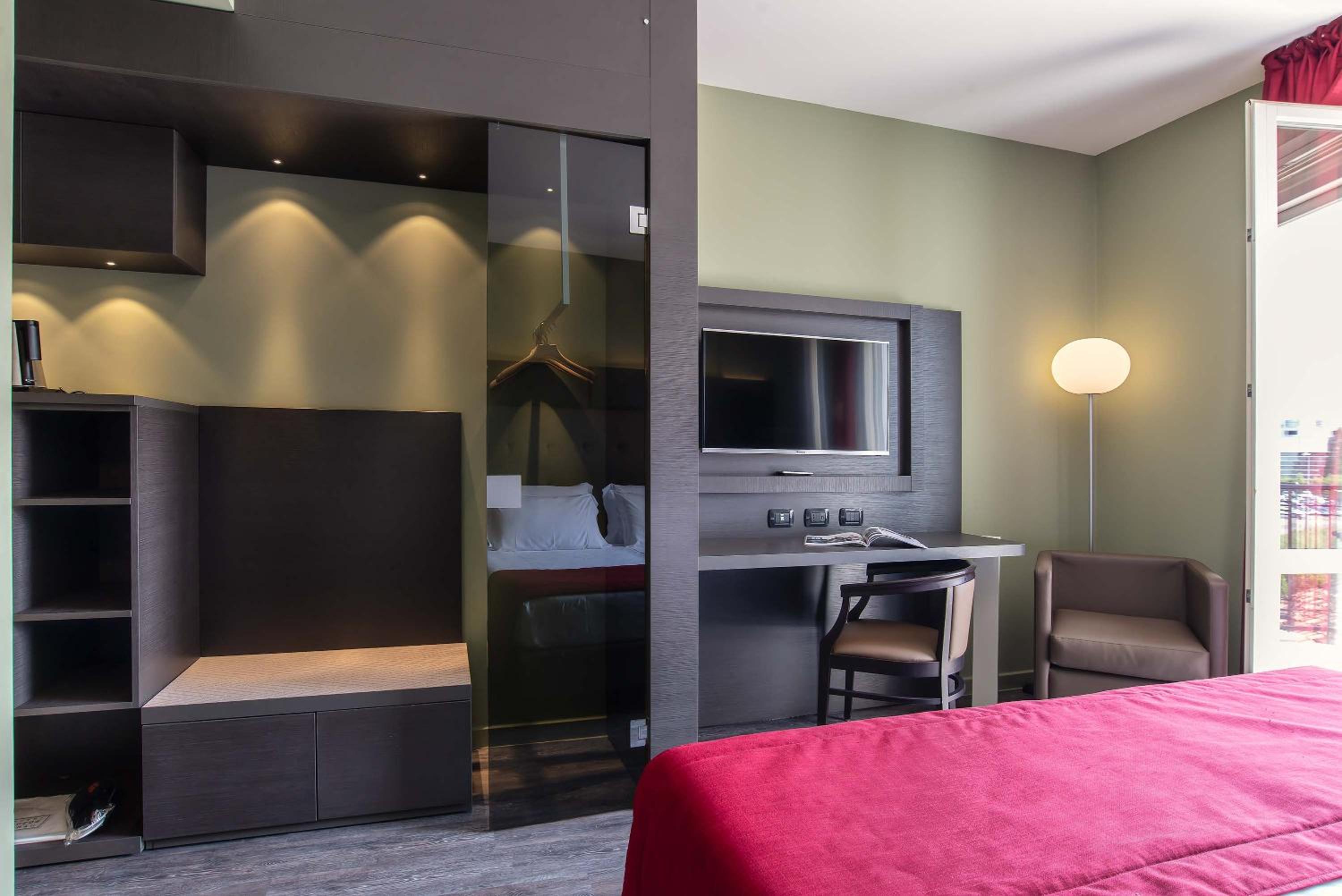 Superior Double Room with Balcony