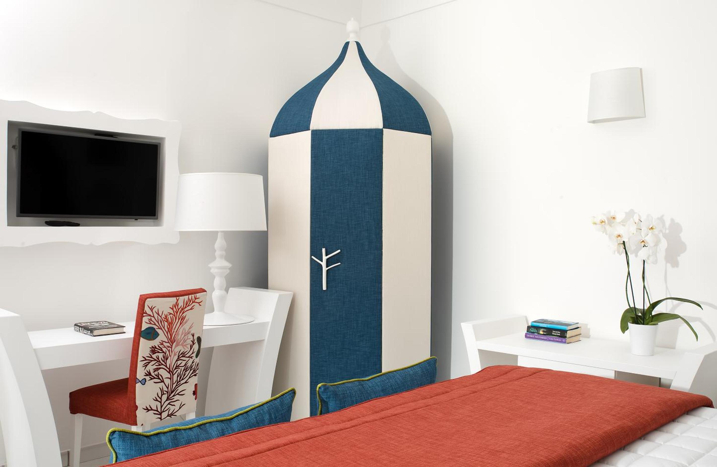 Deluxe Double Room with Terrace and Sea View - Photo 23
