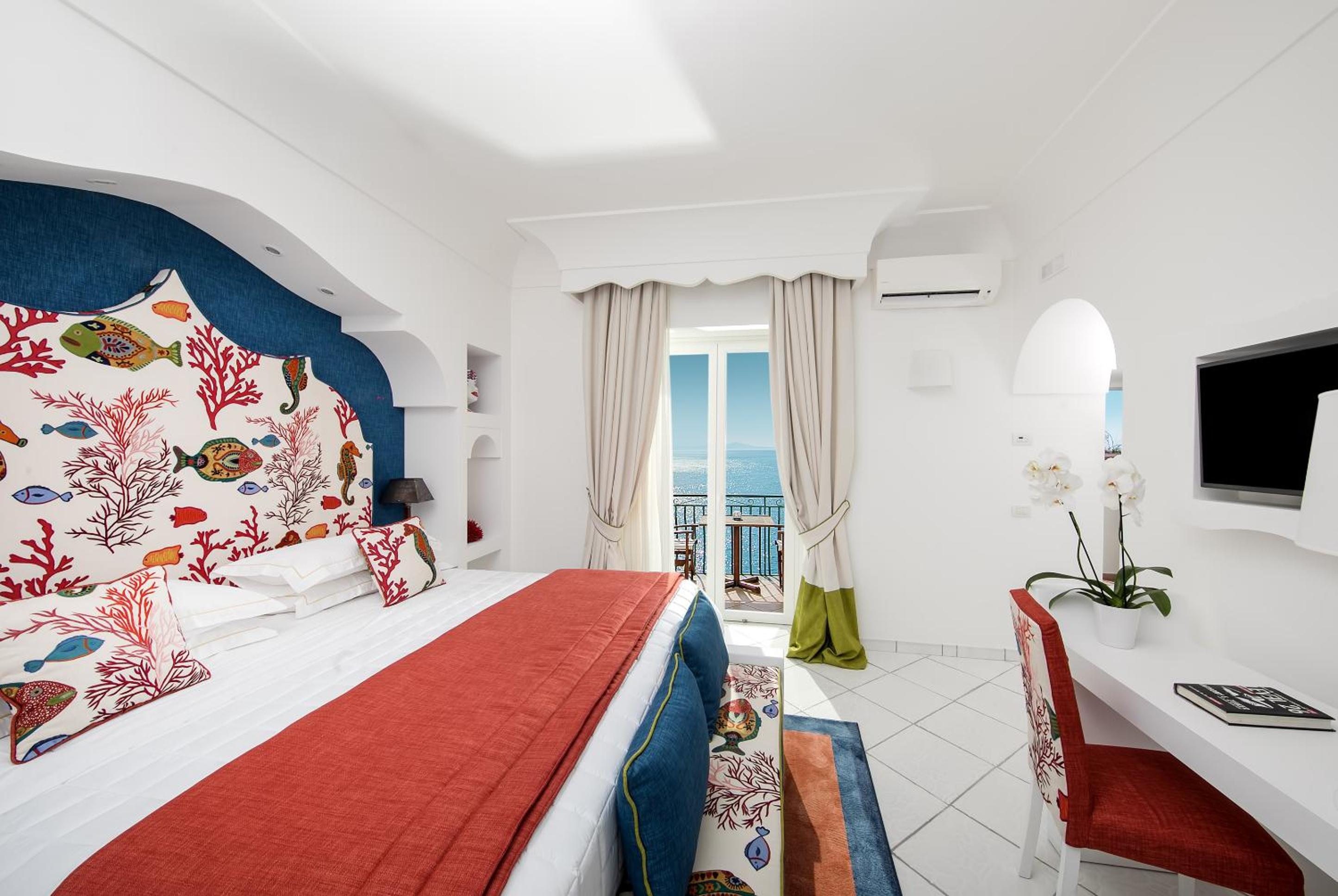 Deluxe Double Room with Terrace and Sea View - Photo 30