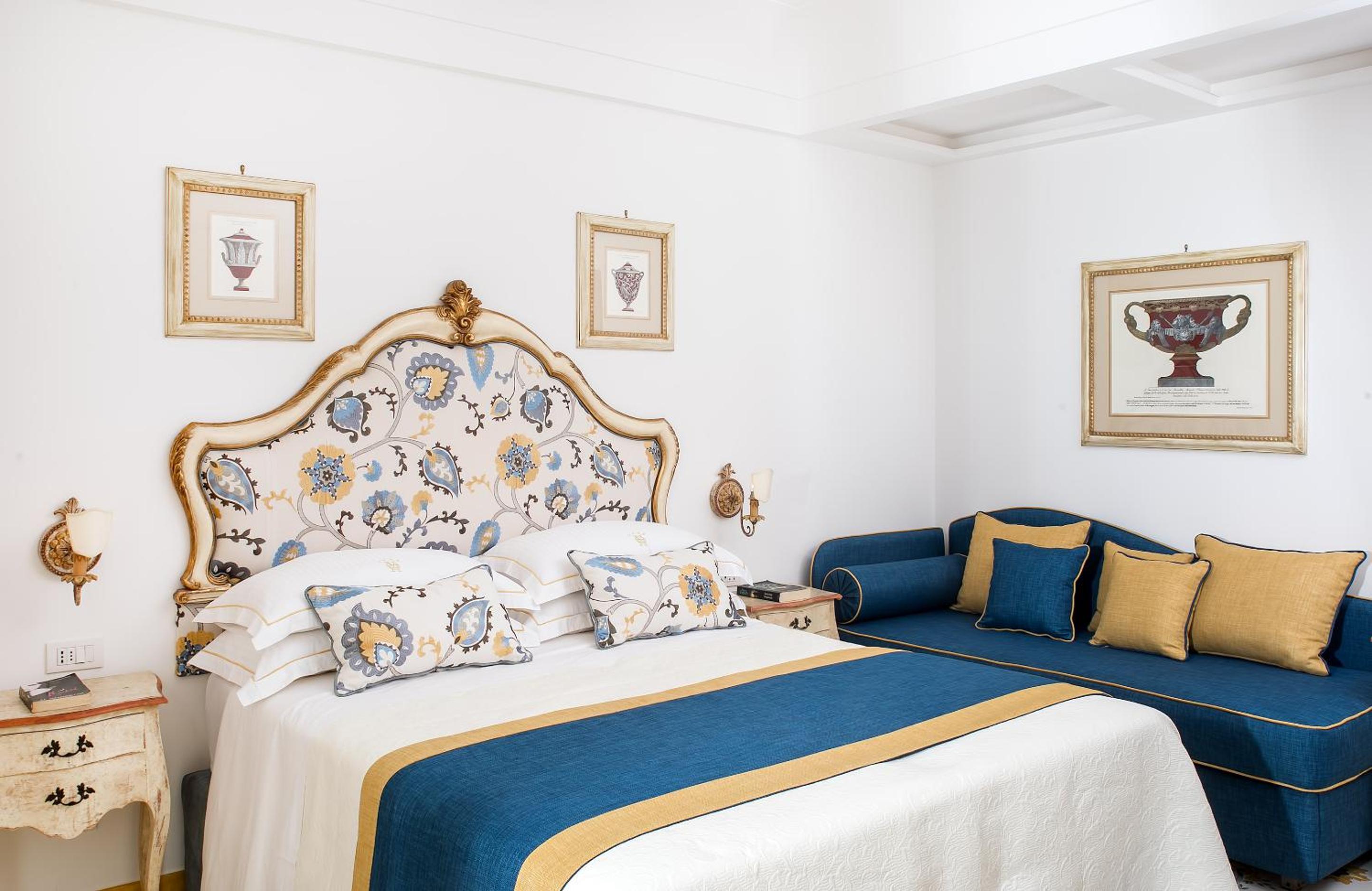 Deluxe Double Room with Balcony and Sea View - Photo 4