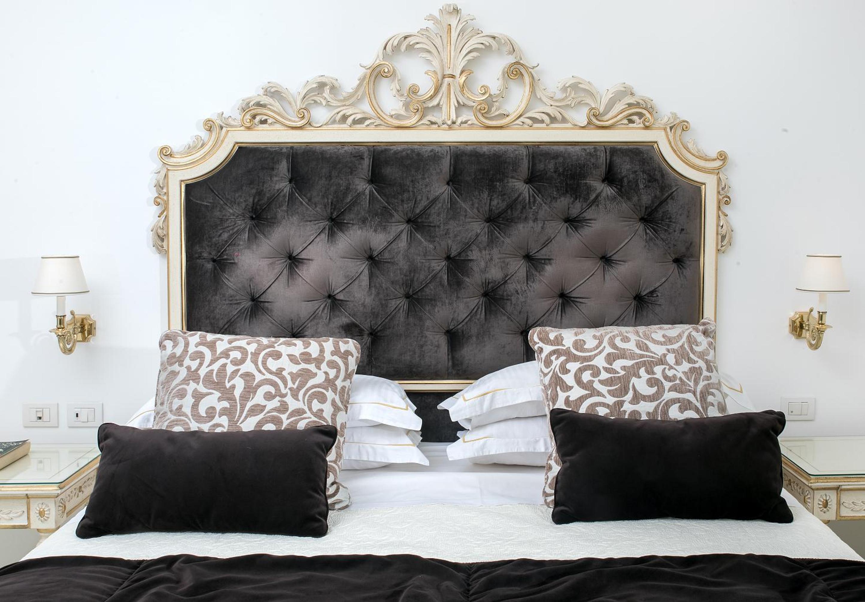 Deluxe Double Room with Balcony and Sea View - Photo 7