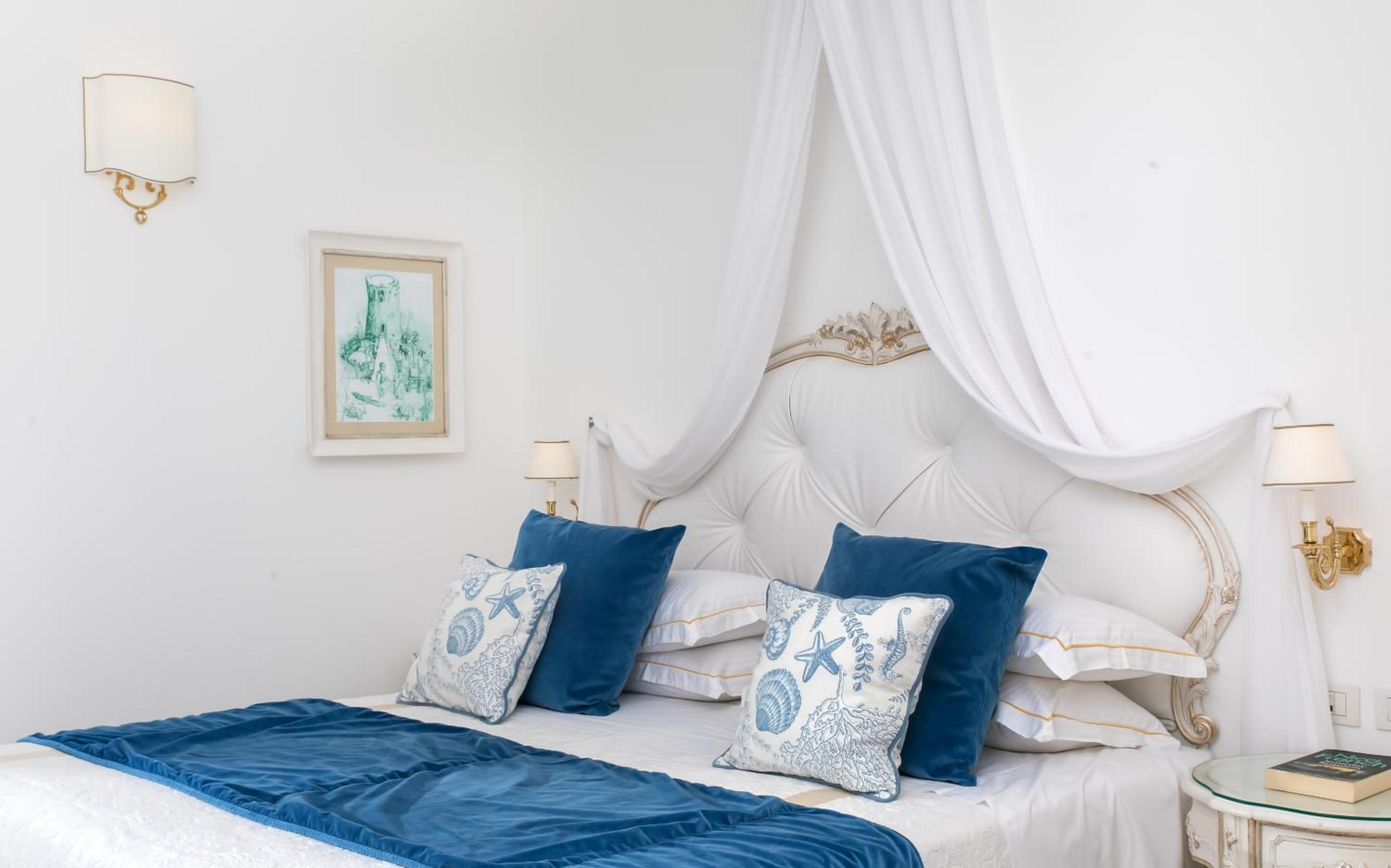 Deluxe Double Room with Terrace and Sea View - Photo 7
